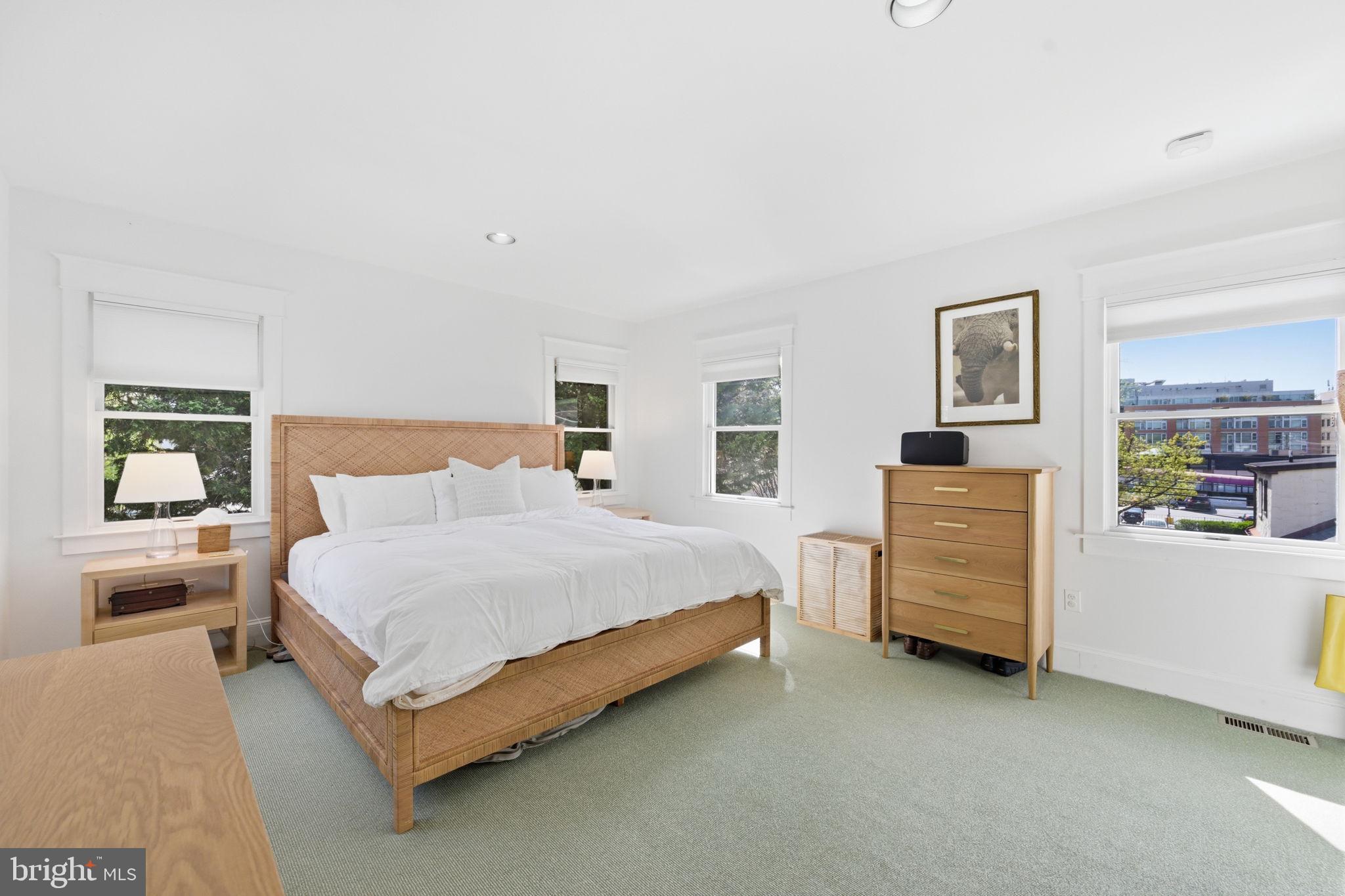 NORWOOD HEIGHTS - Residential