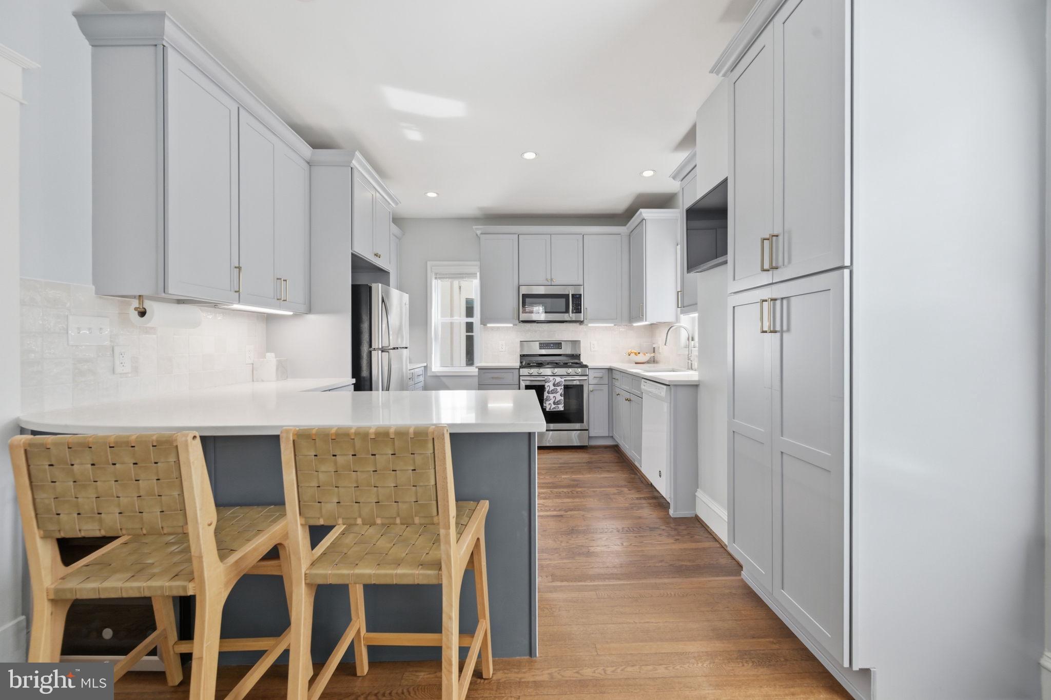 NORWOOD HEIGHTS - Residential