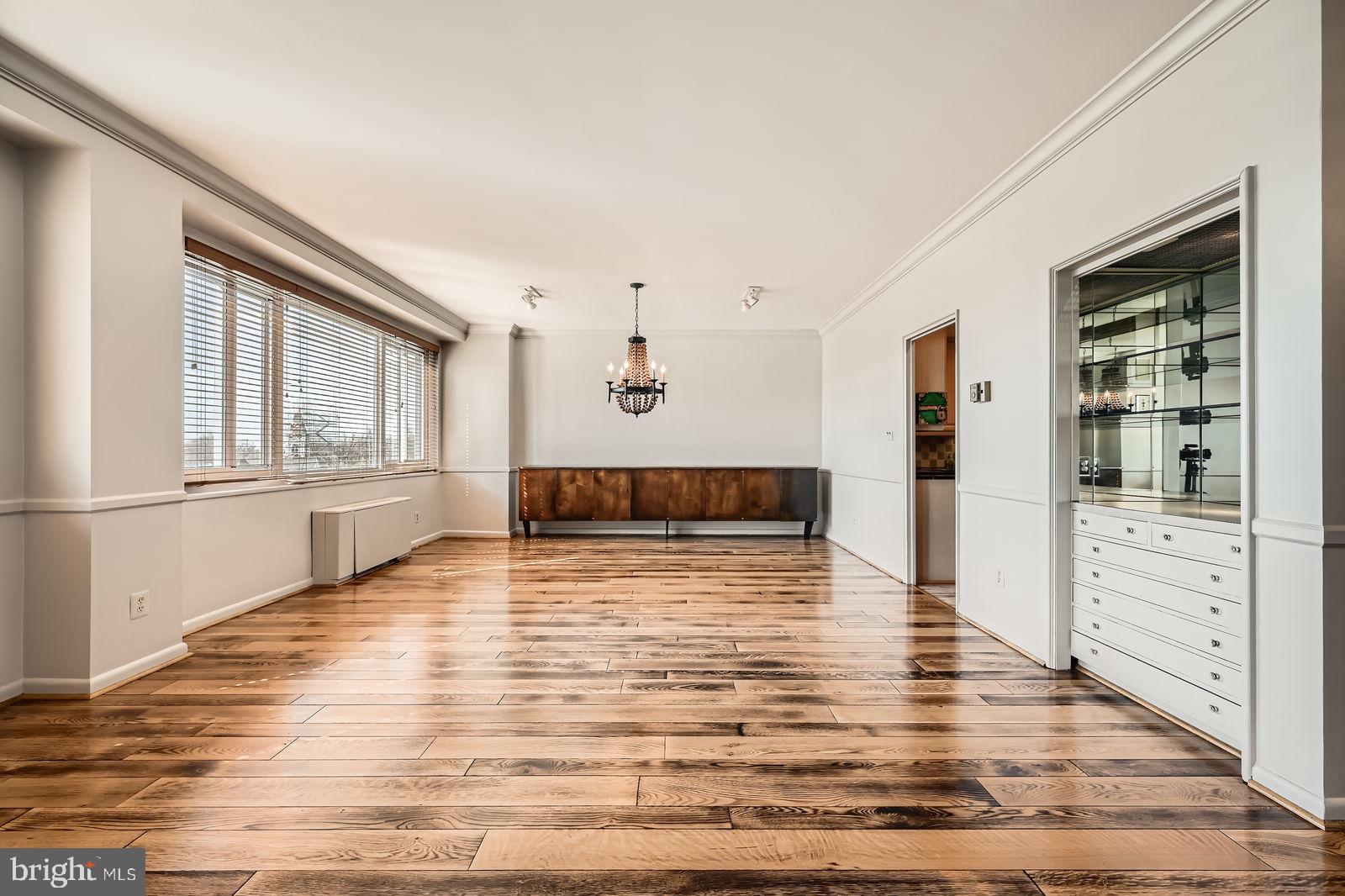 ELEVEN SLADE - Residential