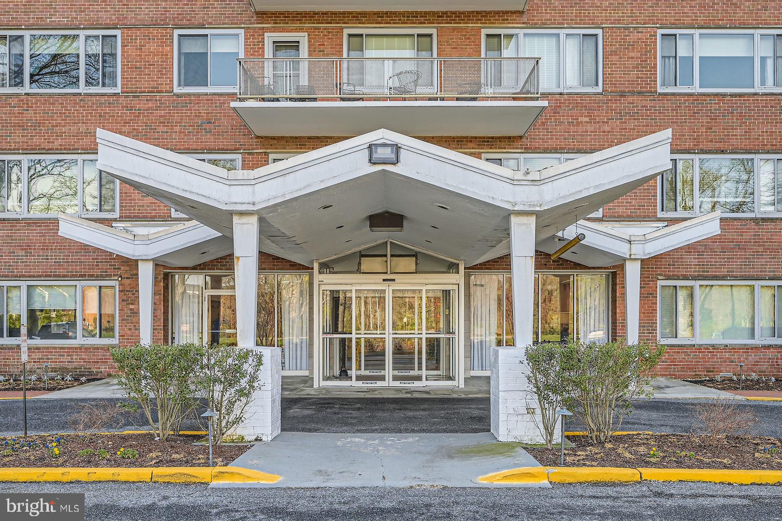 ELEVEN SLADE - Residential