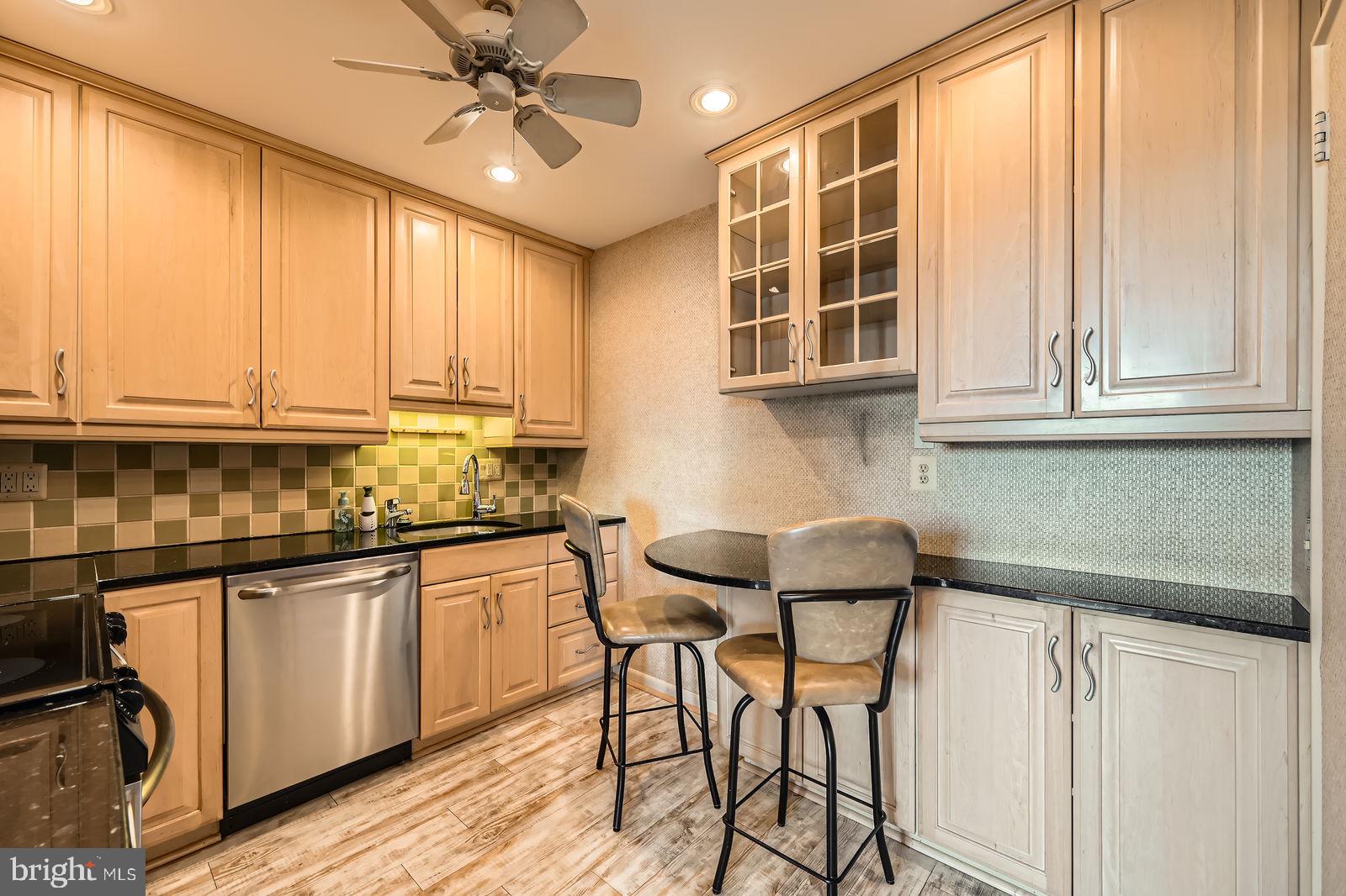 ELEVEN SLADE - Residential