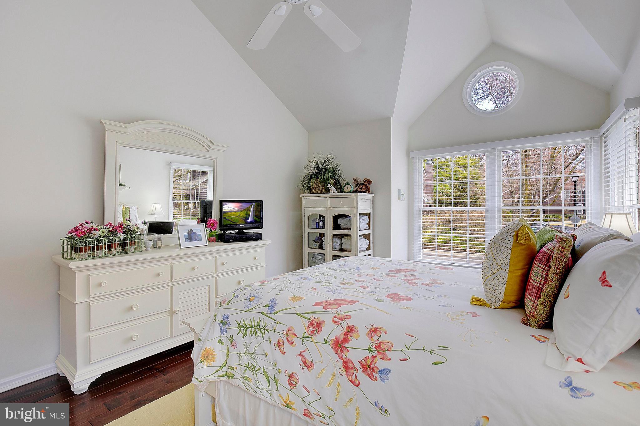 RIVA TRACE - Residential