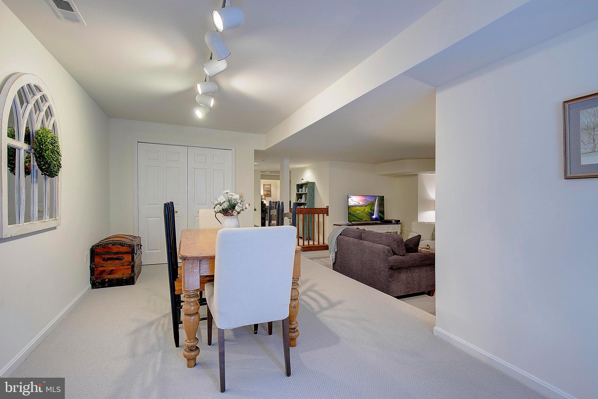 RIVA TRACE - Residential