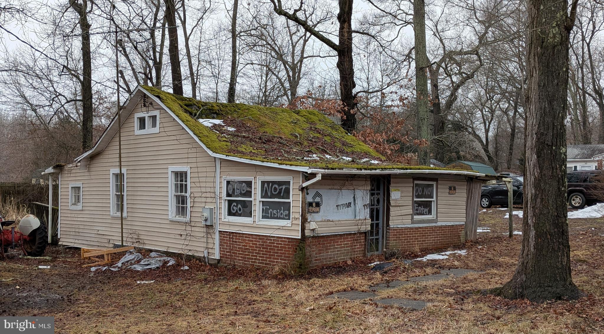 HOLLOWAY BEACH - Residential