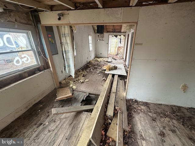 HOLLOWAY BEACH - Residential