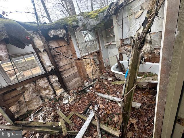 HOLLOWAY BEACH - Residential