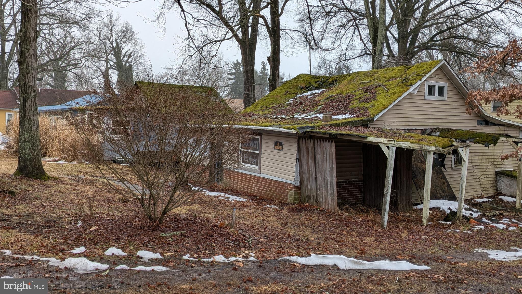 HOLLOWAY BEACH - Residential