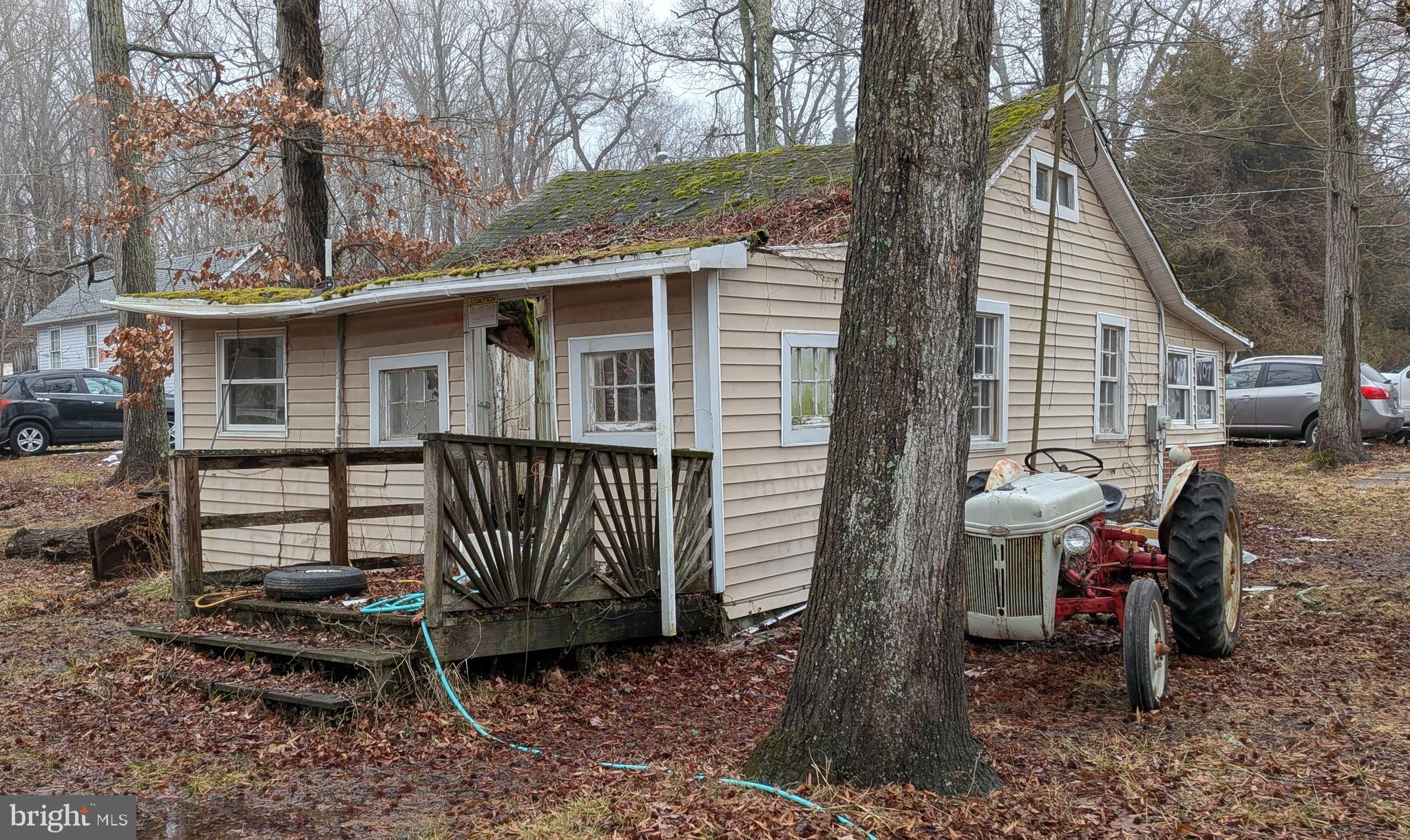 HOLLOWAY BEACH - Residential