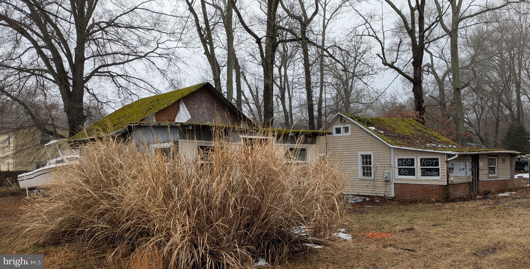 HOLLOWAY BEACH - Residential