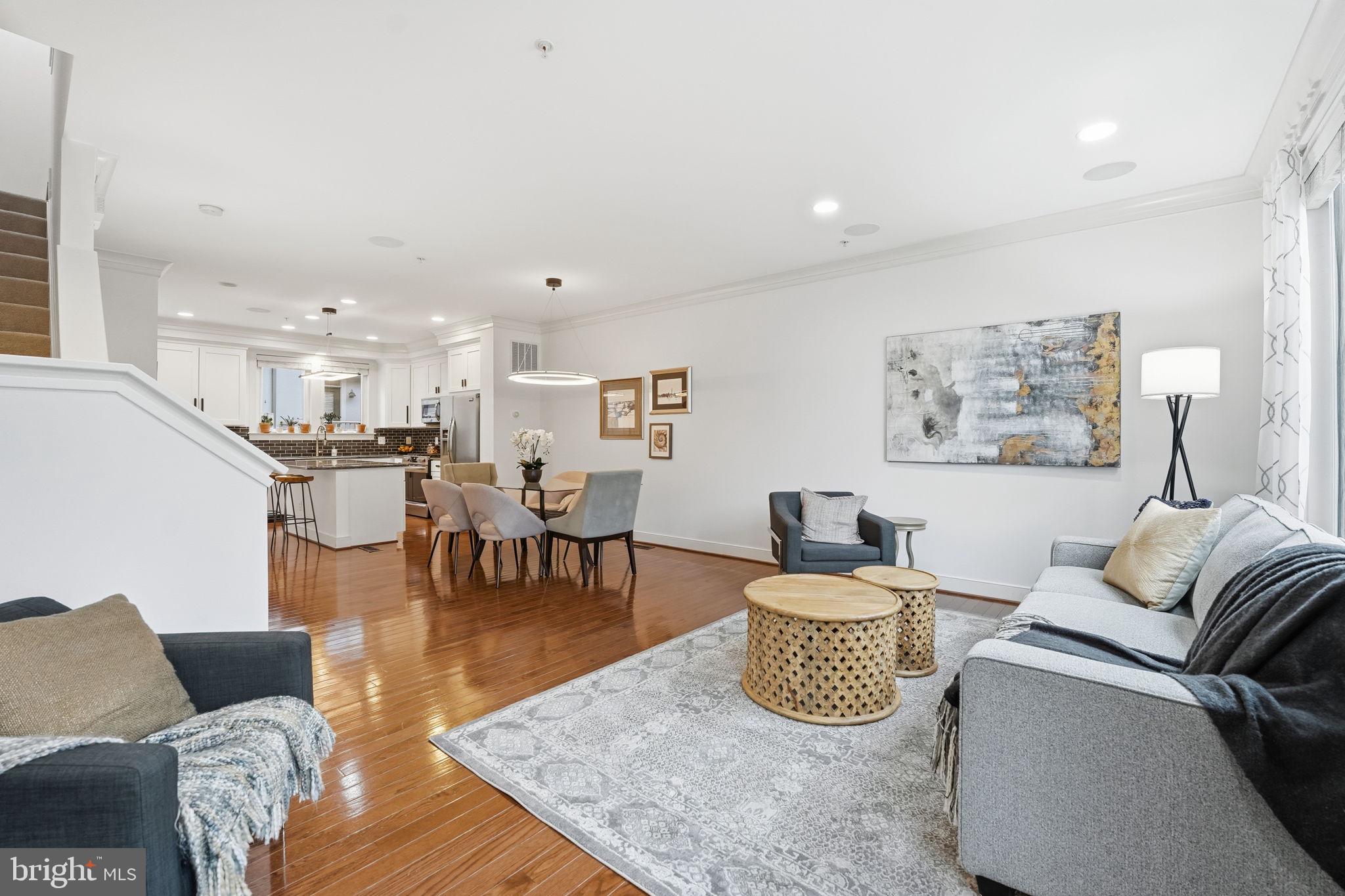 MOSAIC AT MERRIFIELD - Residential