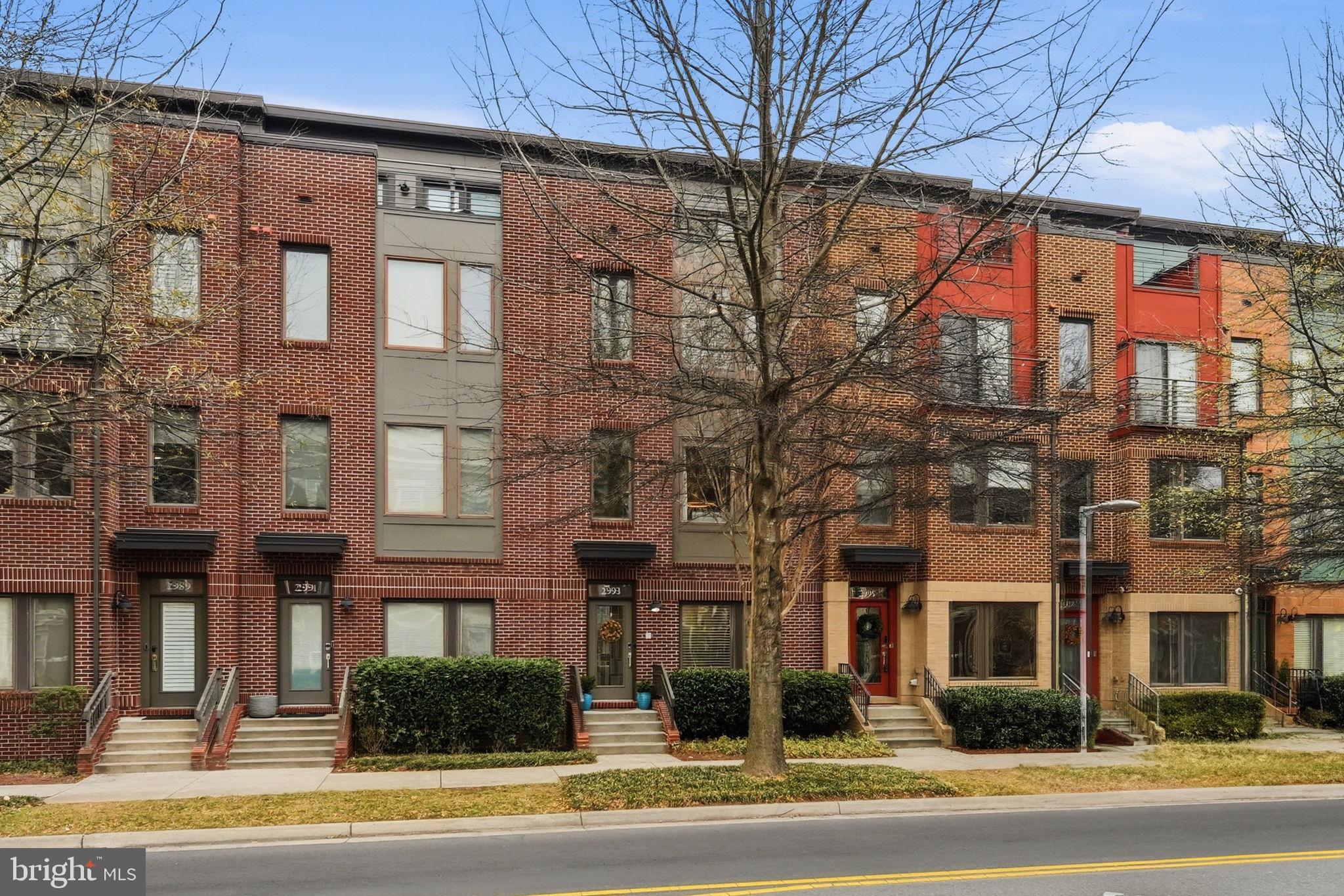 MOSAIC AT MERRIFIELD - Residential