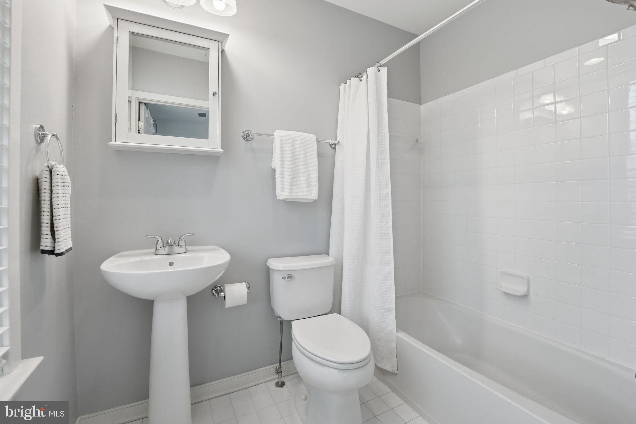 MOSAIC AT MERRIFIELD - Residential