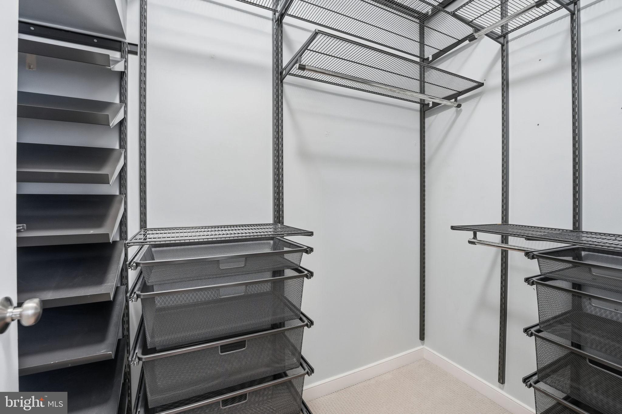 MOSAIC AT MERRIFIELD - Residential