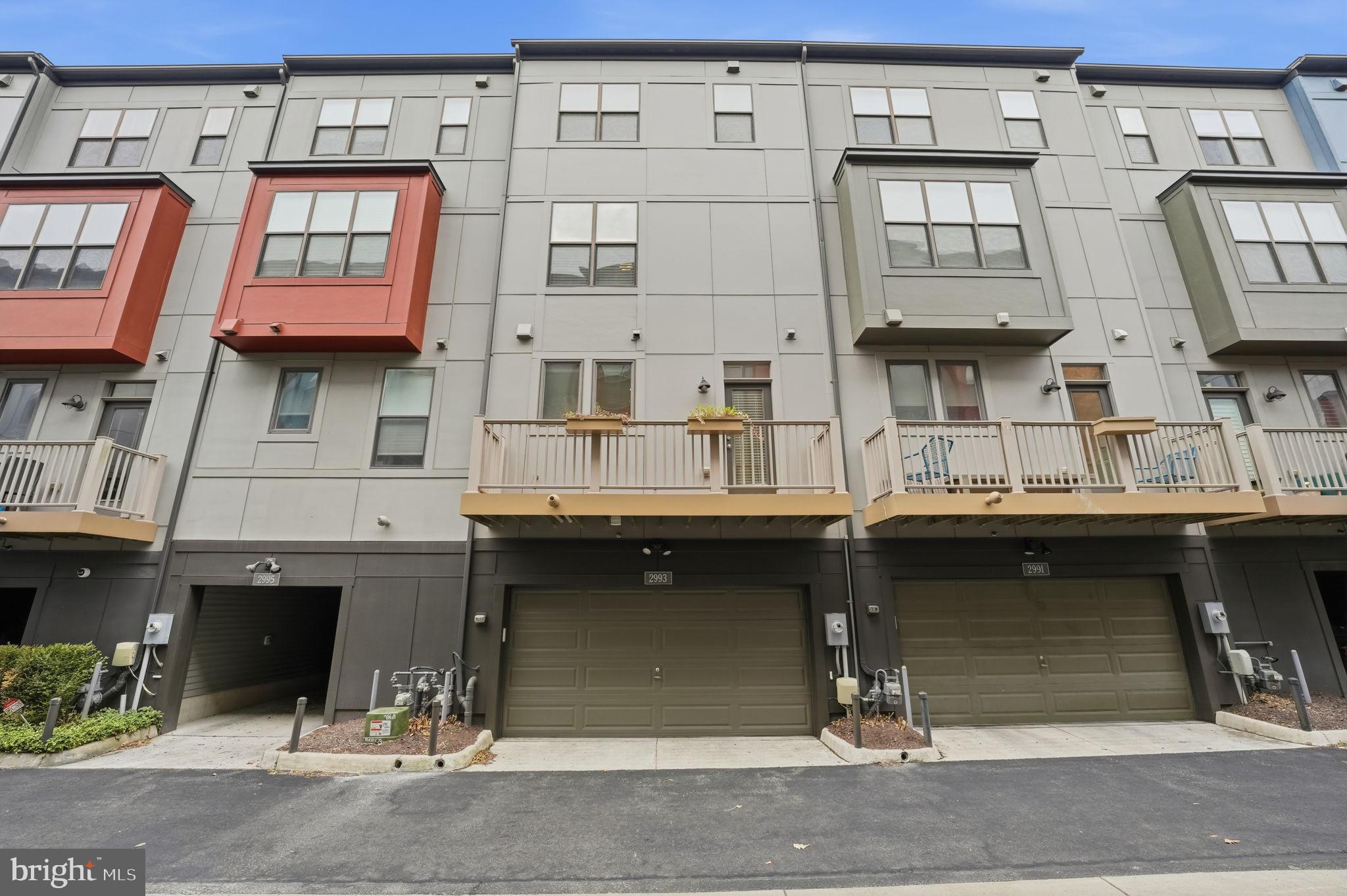 MOSAIC AT MERRIFIELD - Residential