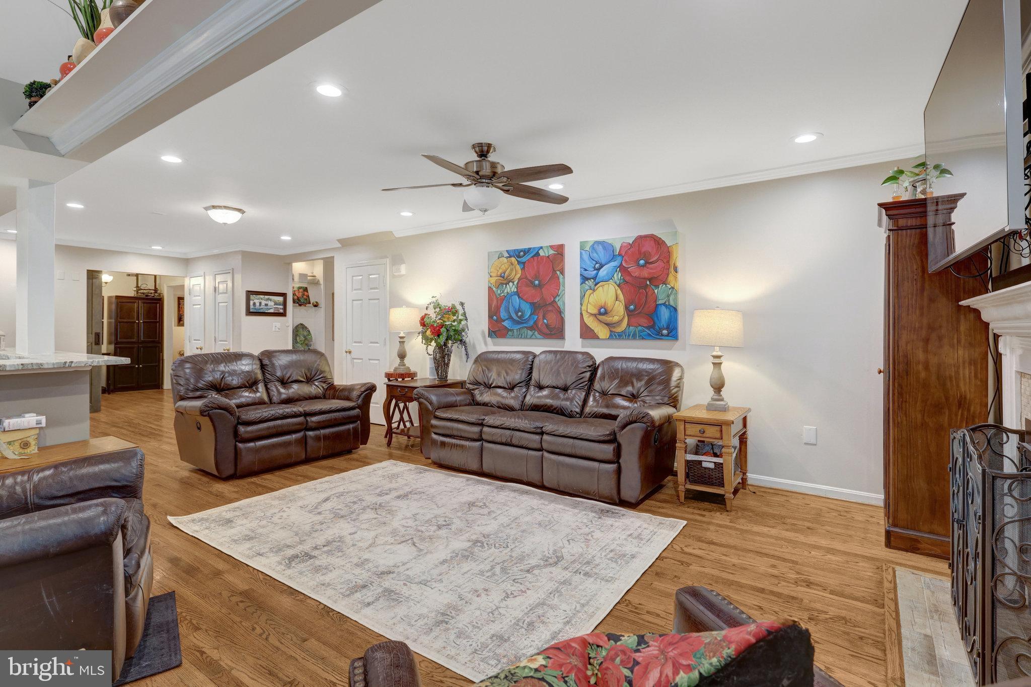 ASHBURN FARM - Residential