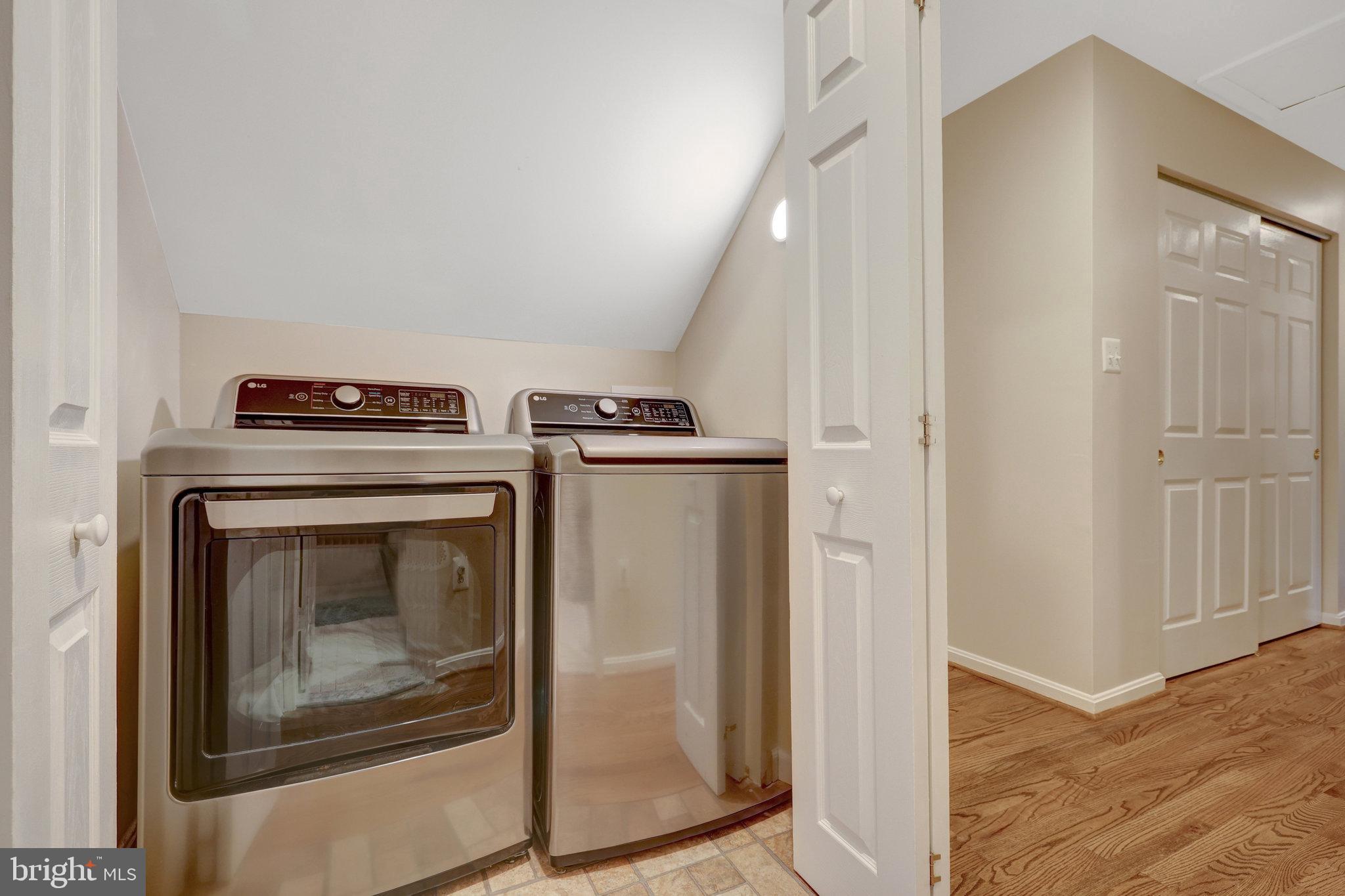 ASHBURN FARM - Residential