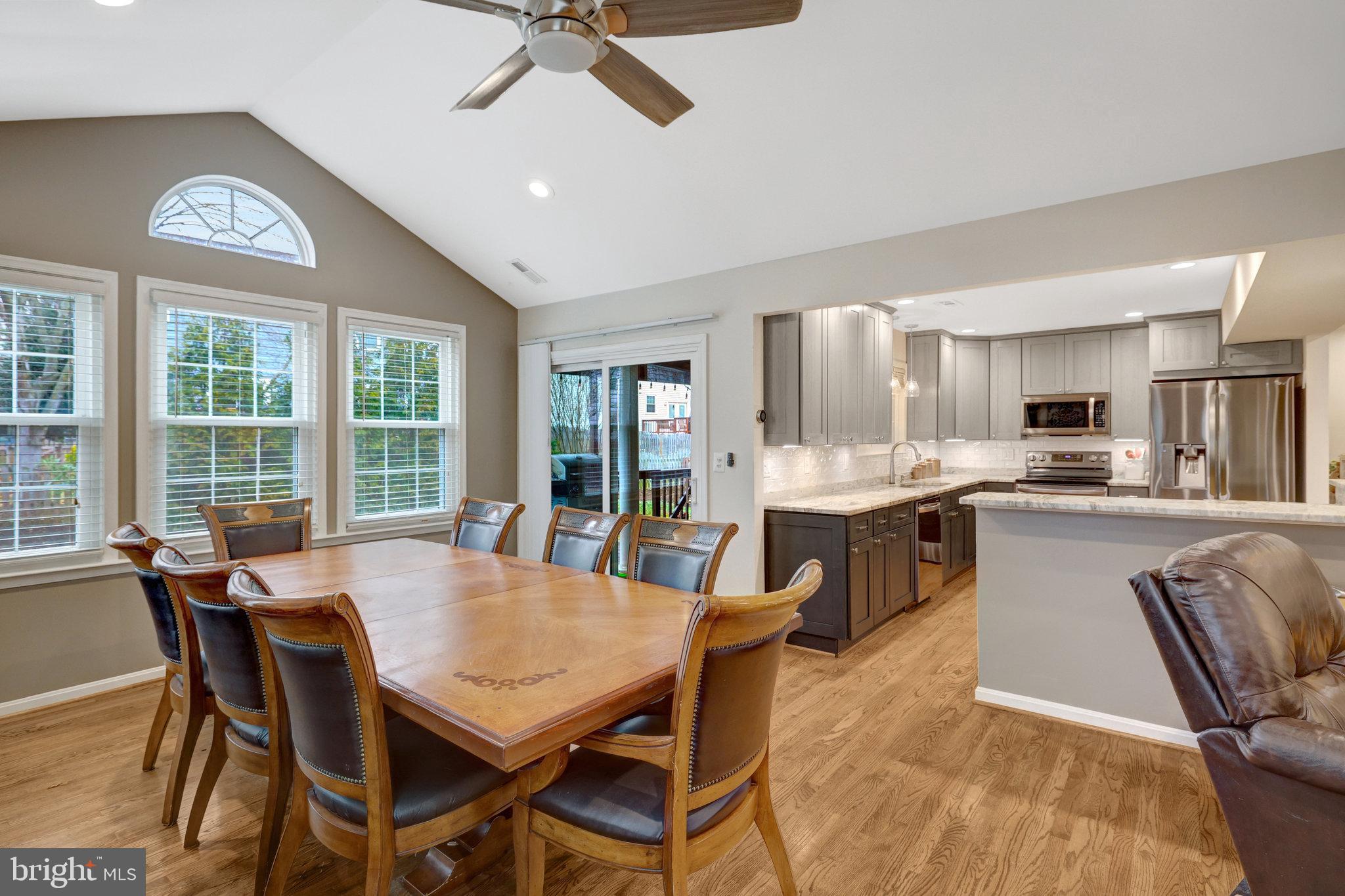 ASHBURN FARM - Residential