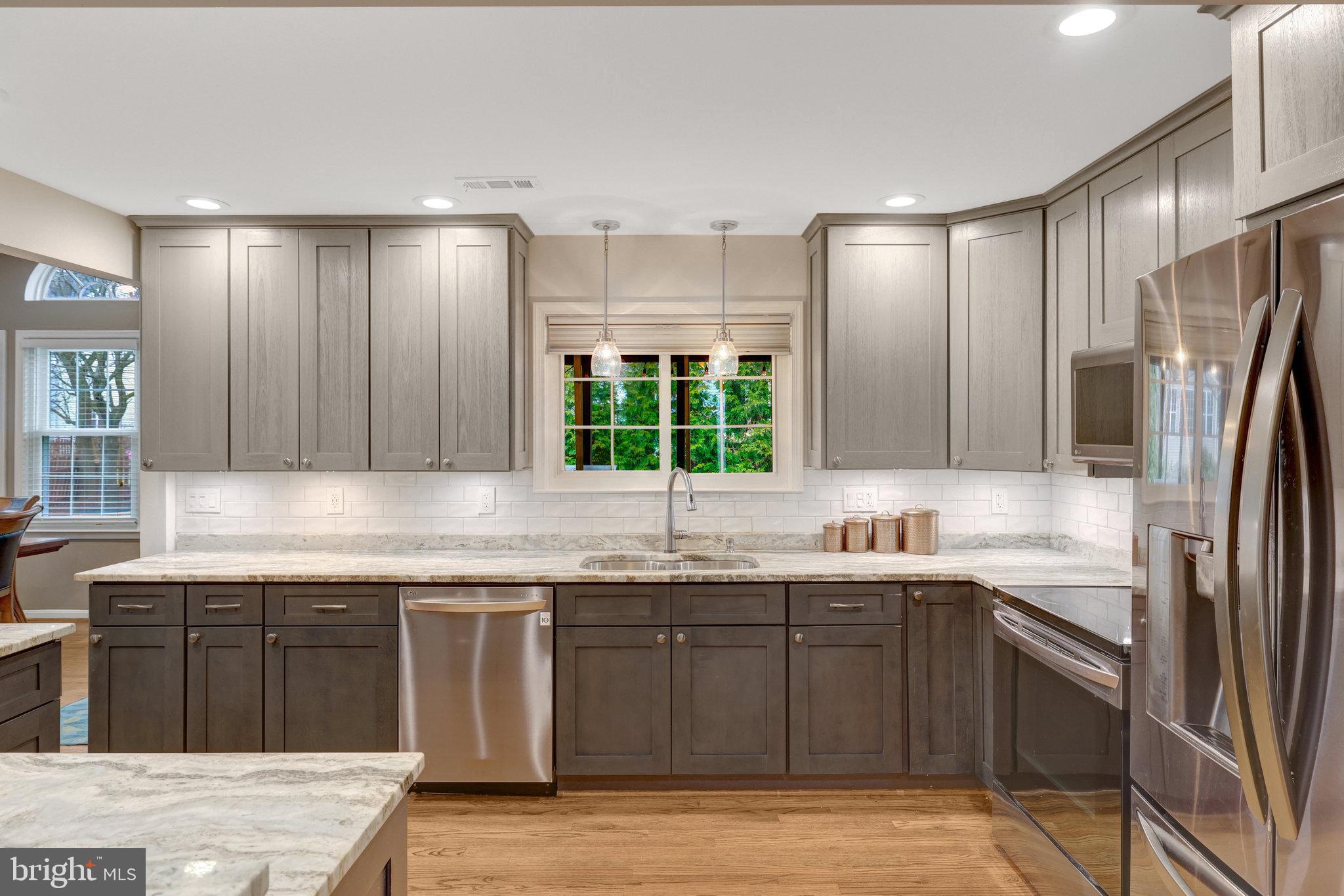 ASHBURN FARM - Residential