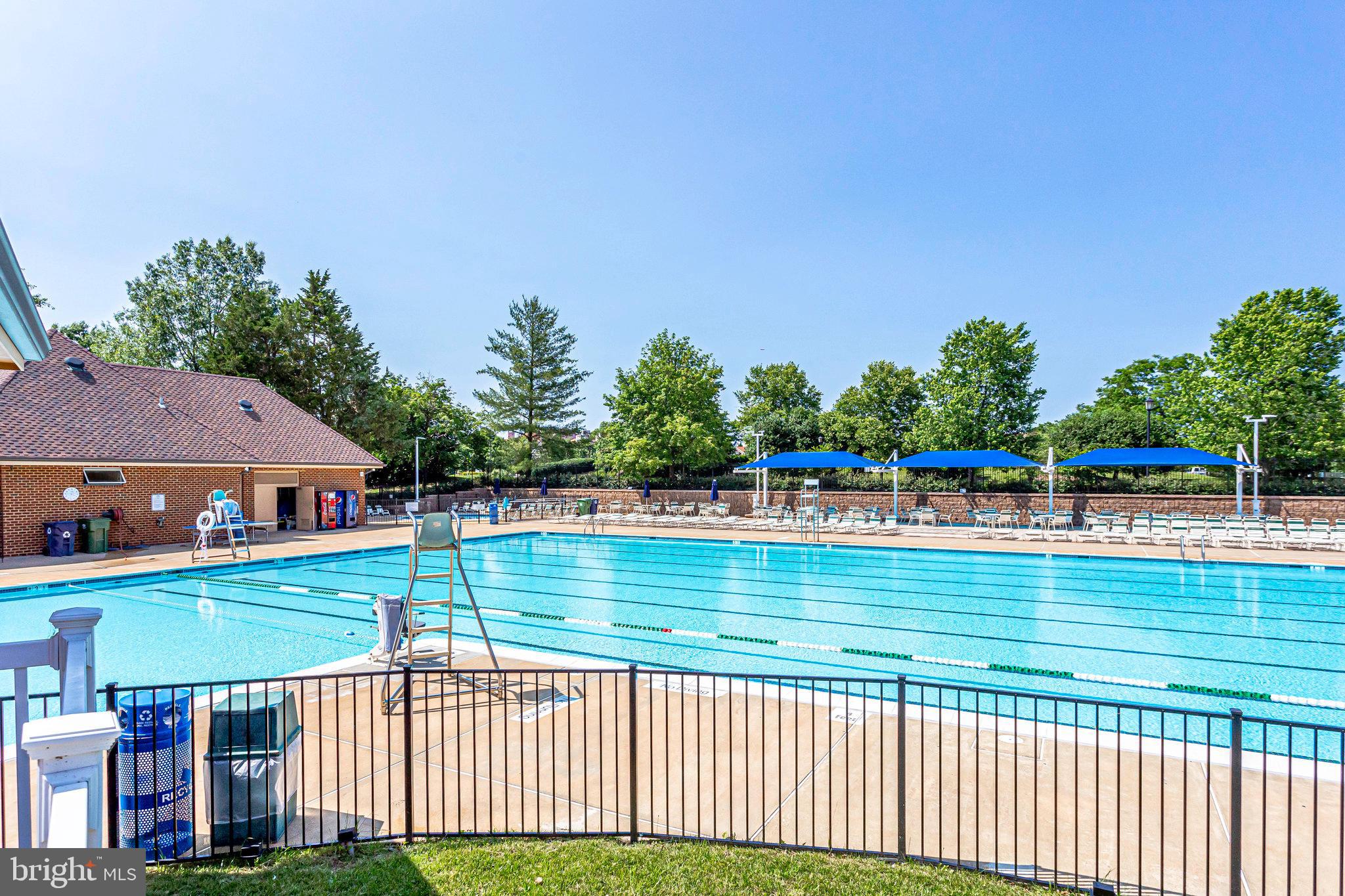 ASHBURN FARM - Residential