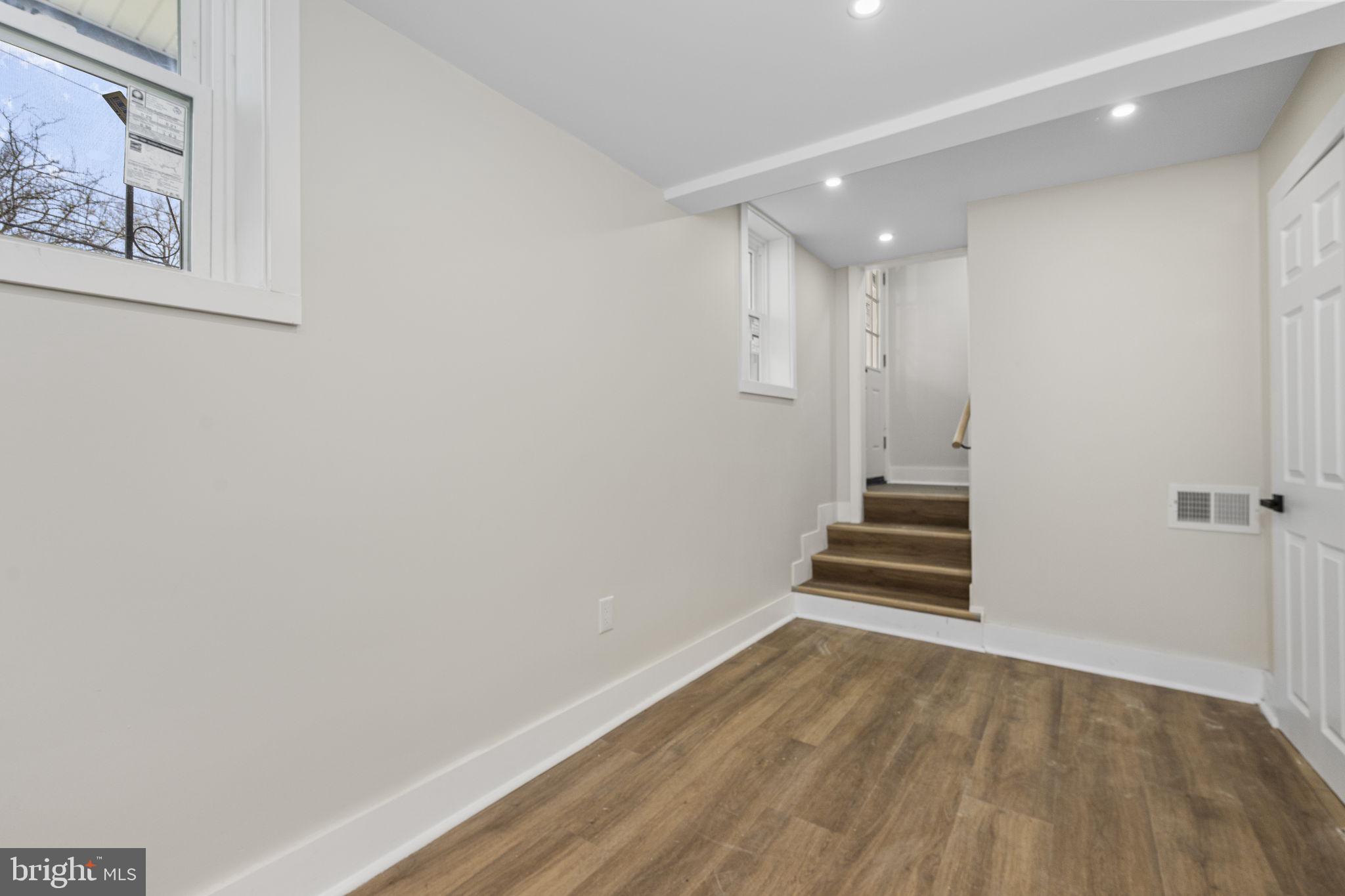 SHILLINGTON - Residential