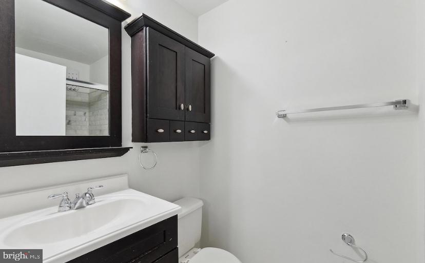 BROADFIELD AT WILTON FARM - Residential Lease