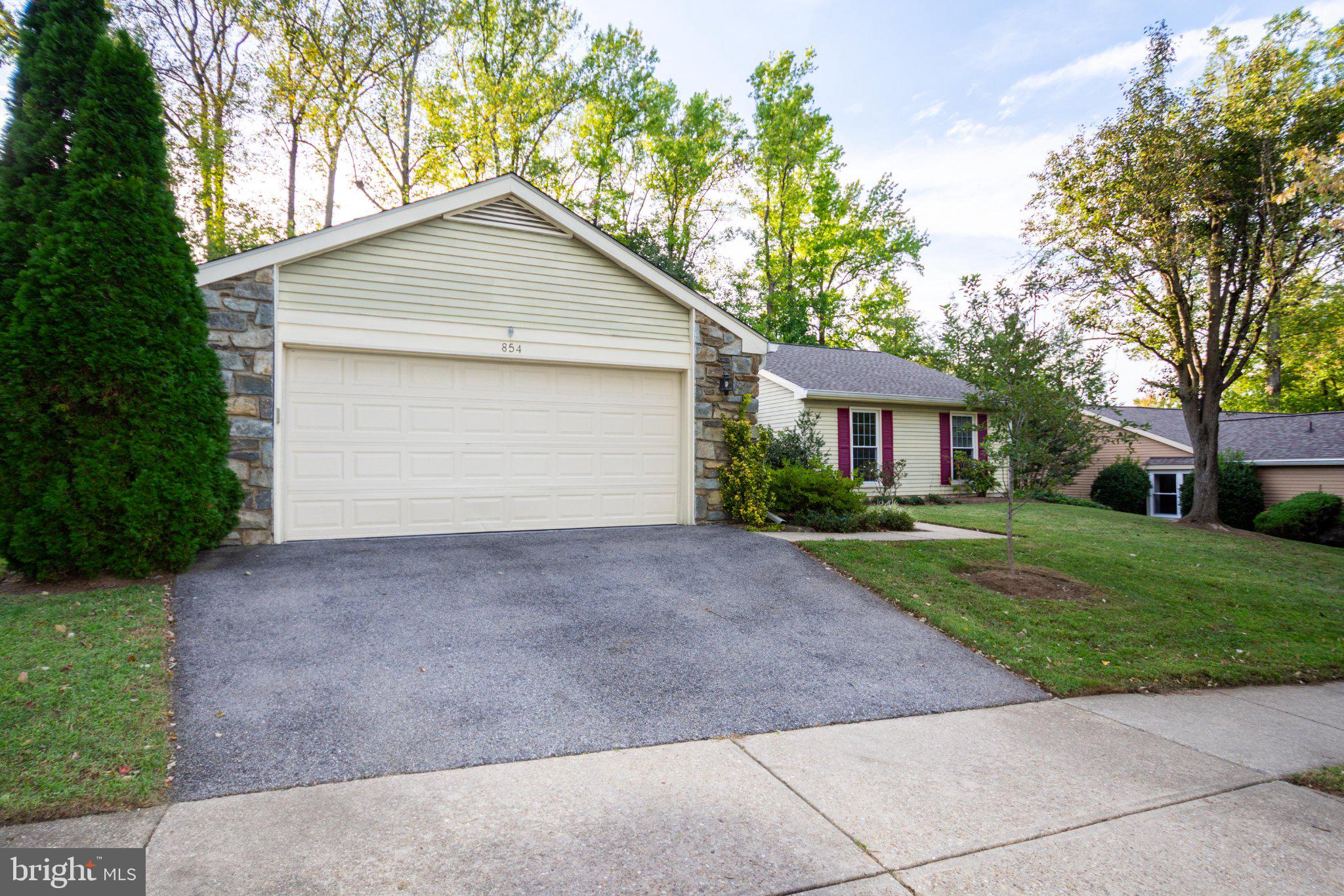 854 WOODMONT ROAD