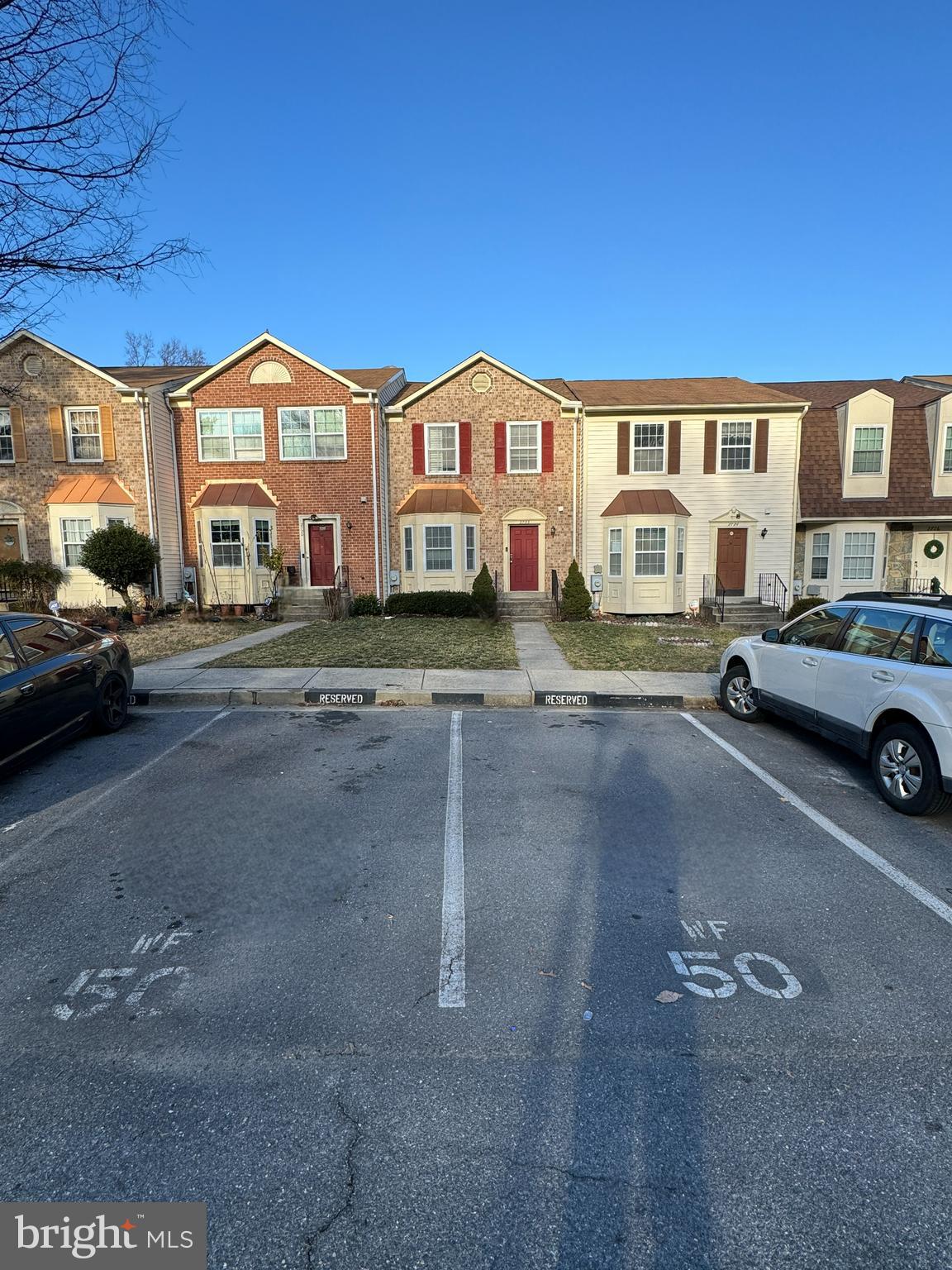 CALVERTON - Residential Lease