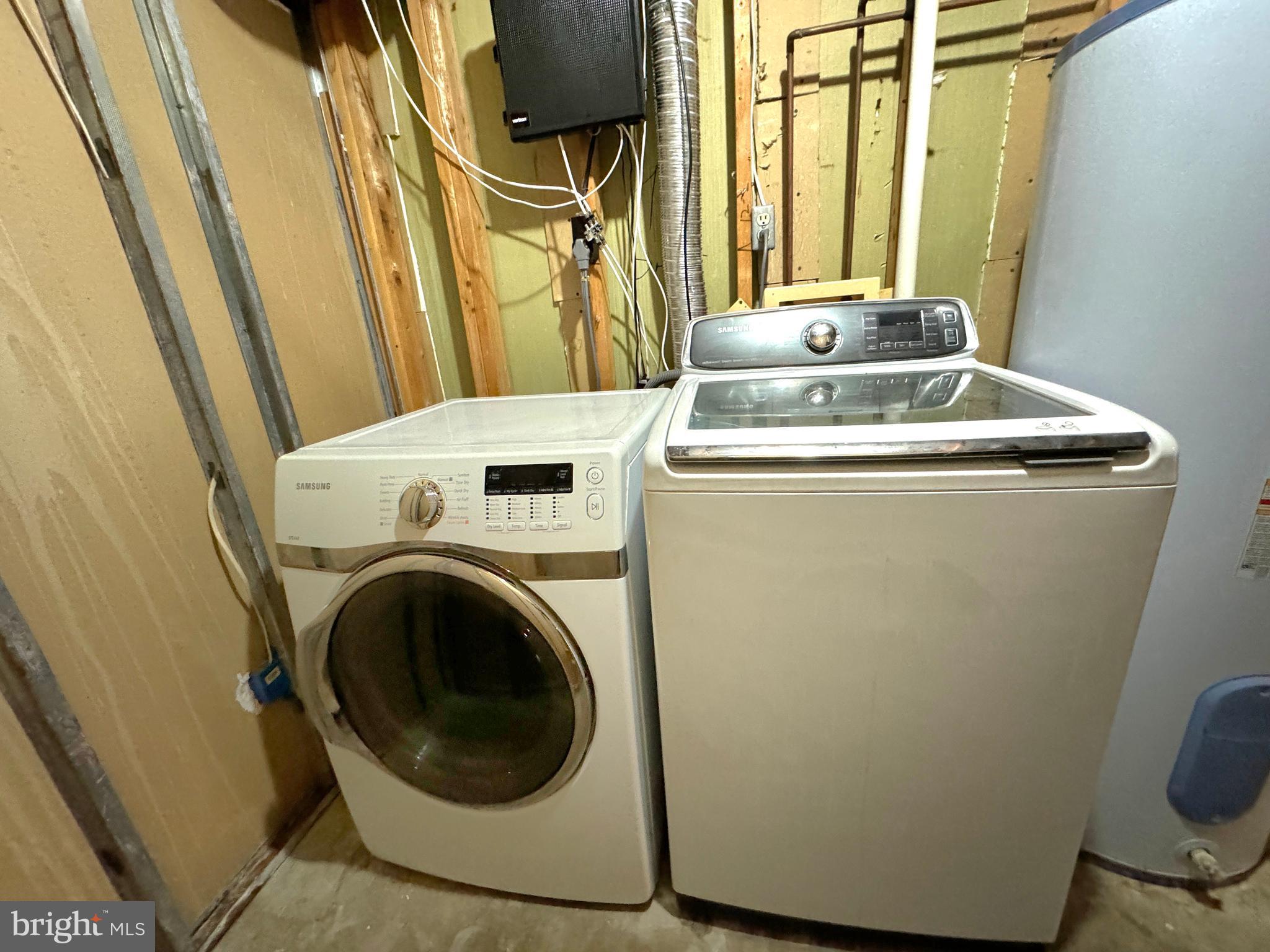 CALVERTON - Residential Lease