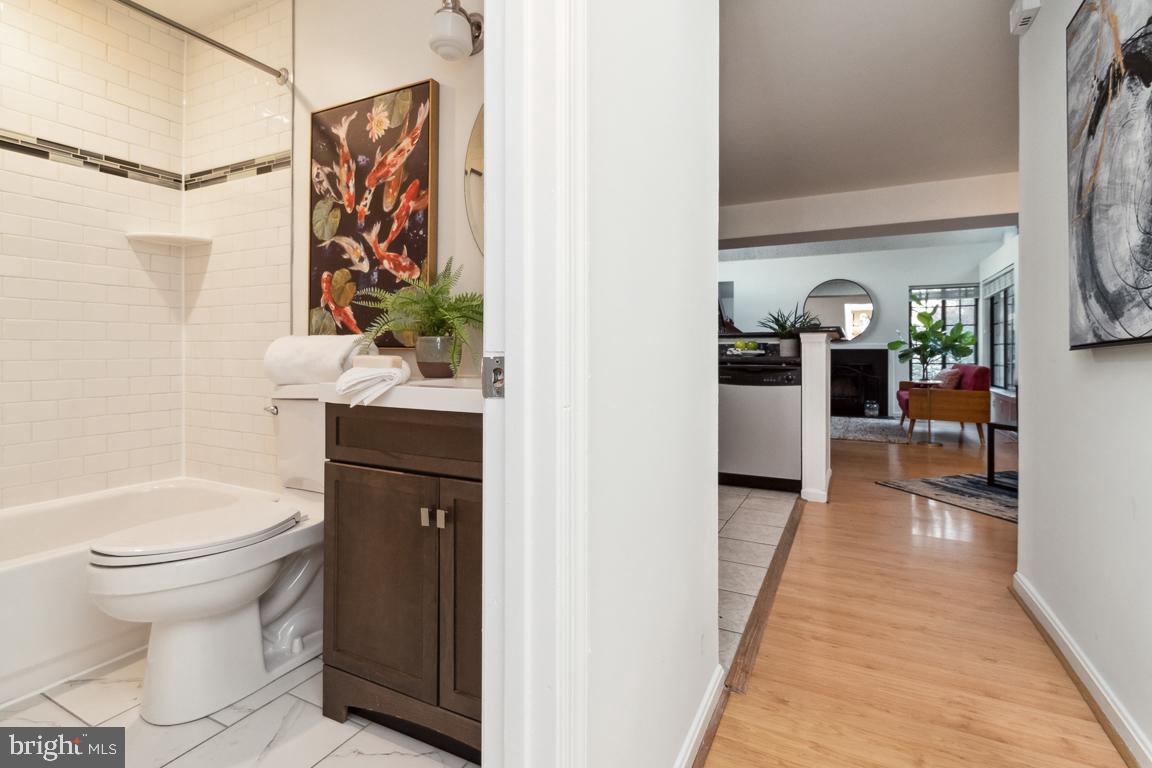 THE TIERS OF LAUREL LAKE - Residential