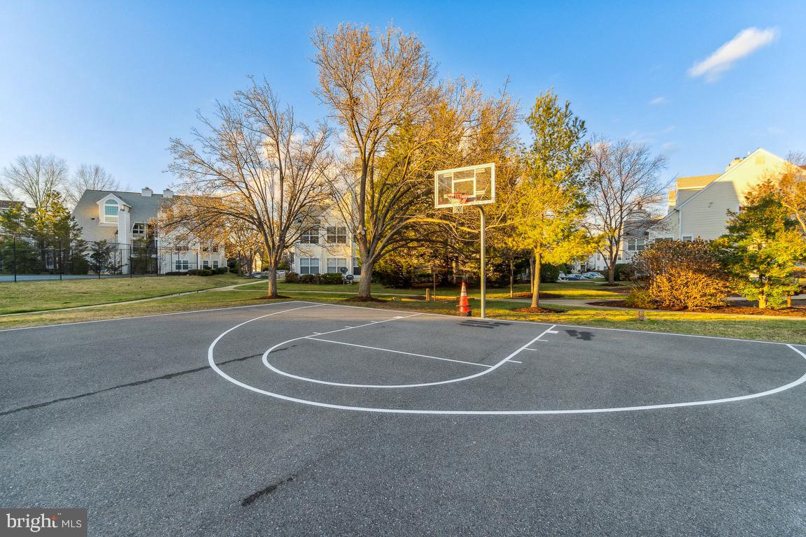 THE TIERS OF LAUREL LAKE - Residential