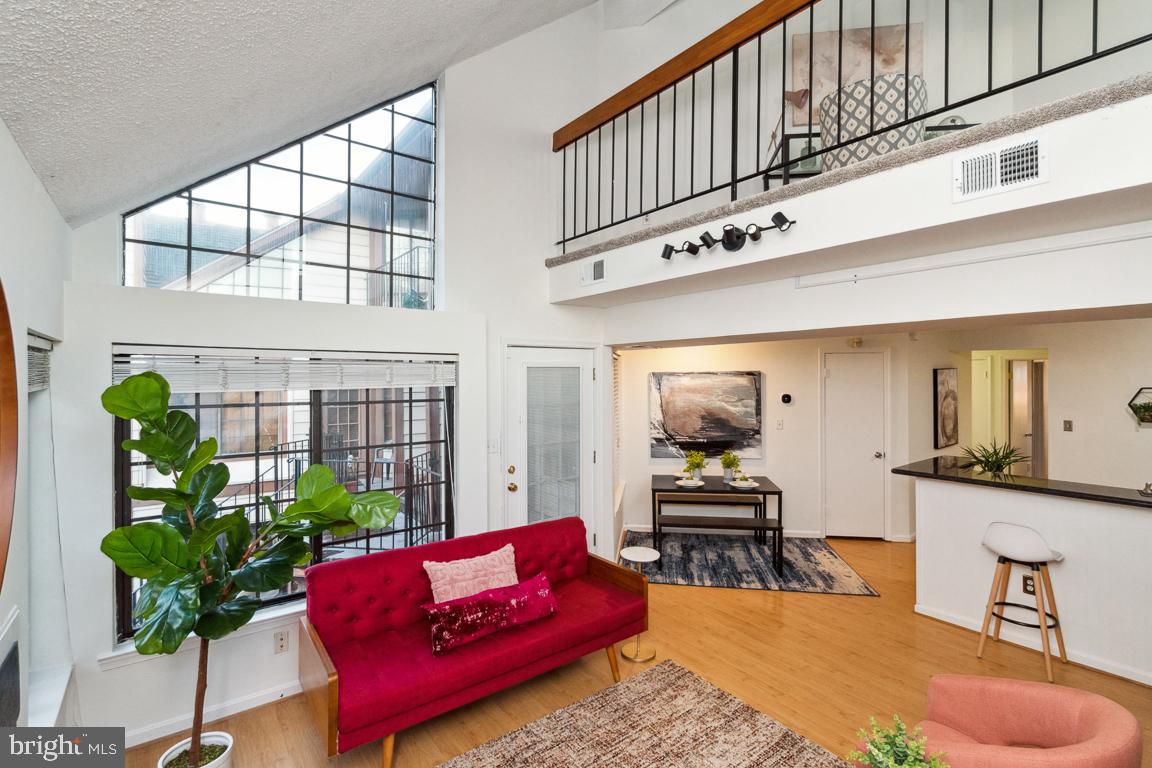 THE TIERS OF LAUREL LAKE - Residential