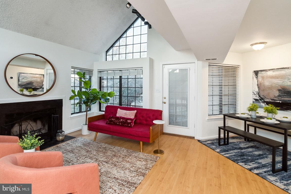 THE TIERS OF LAUREL LAKE - Residential