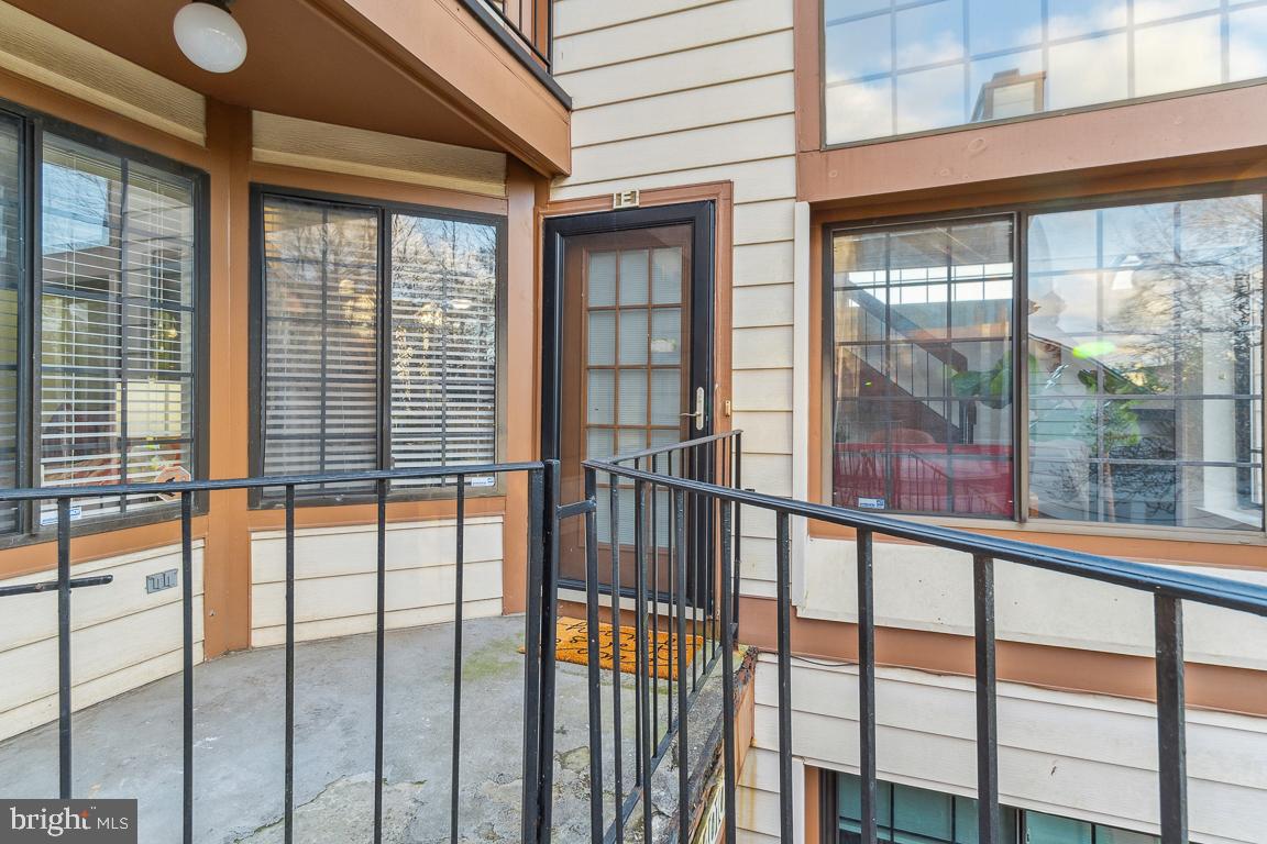 THE TIERS OF LAUREL LAKE - Residential