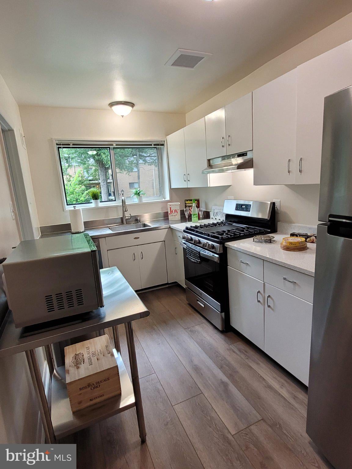 10630 MONTROSE AVENUE 104