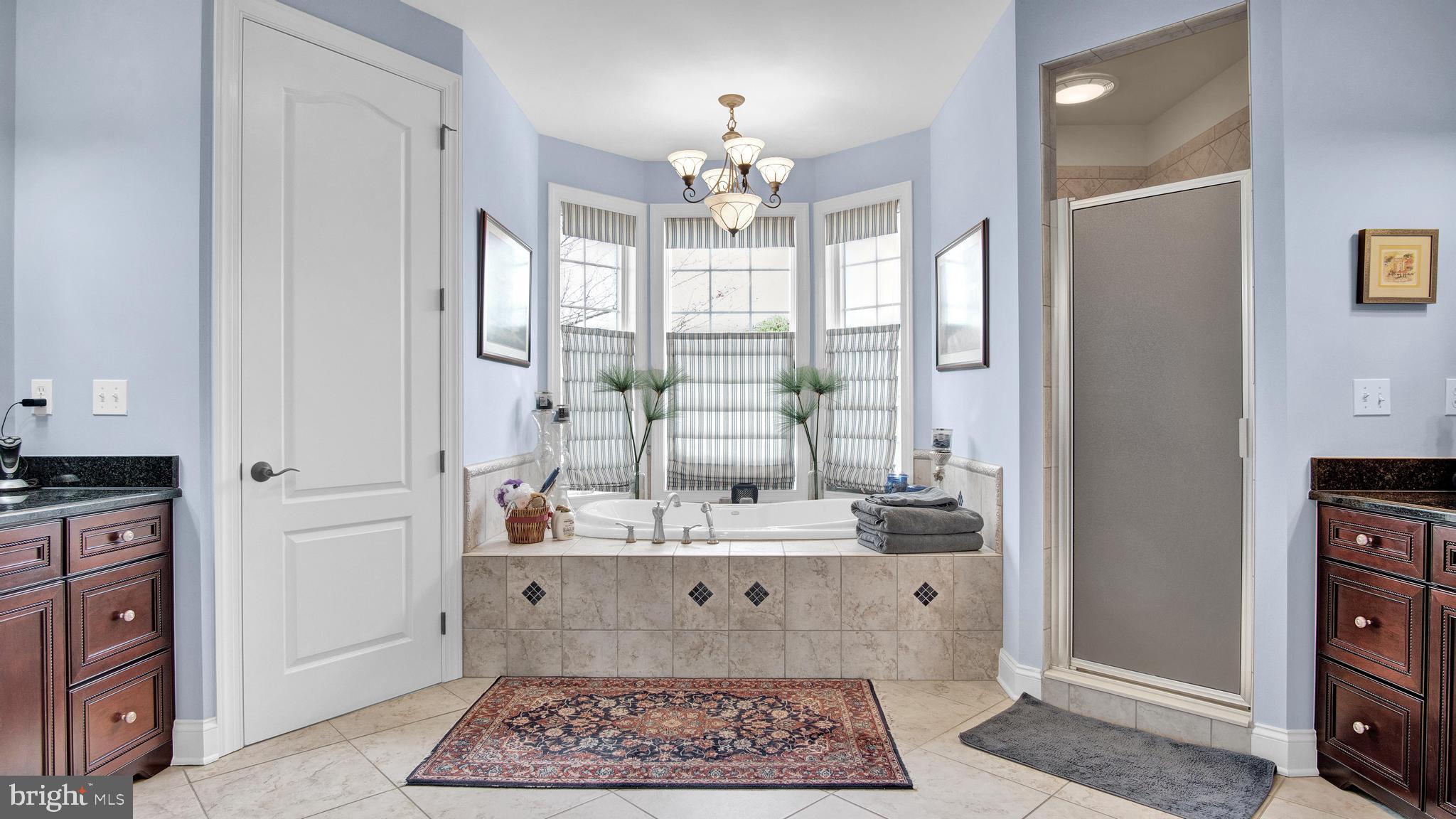 CLARENDON - Residential