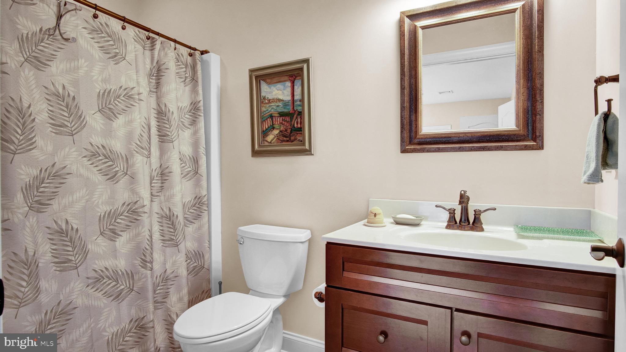 CLARENDON - Residential