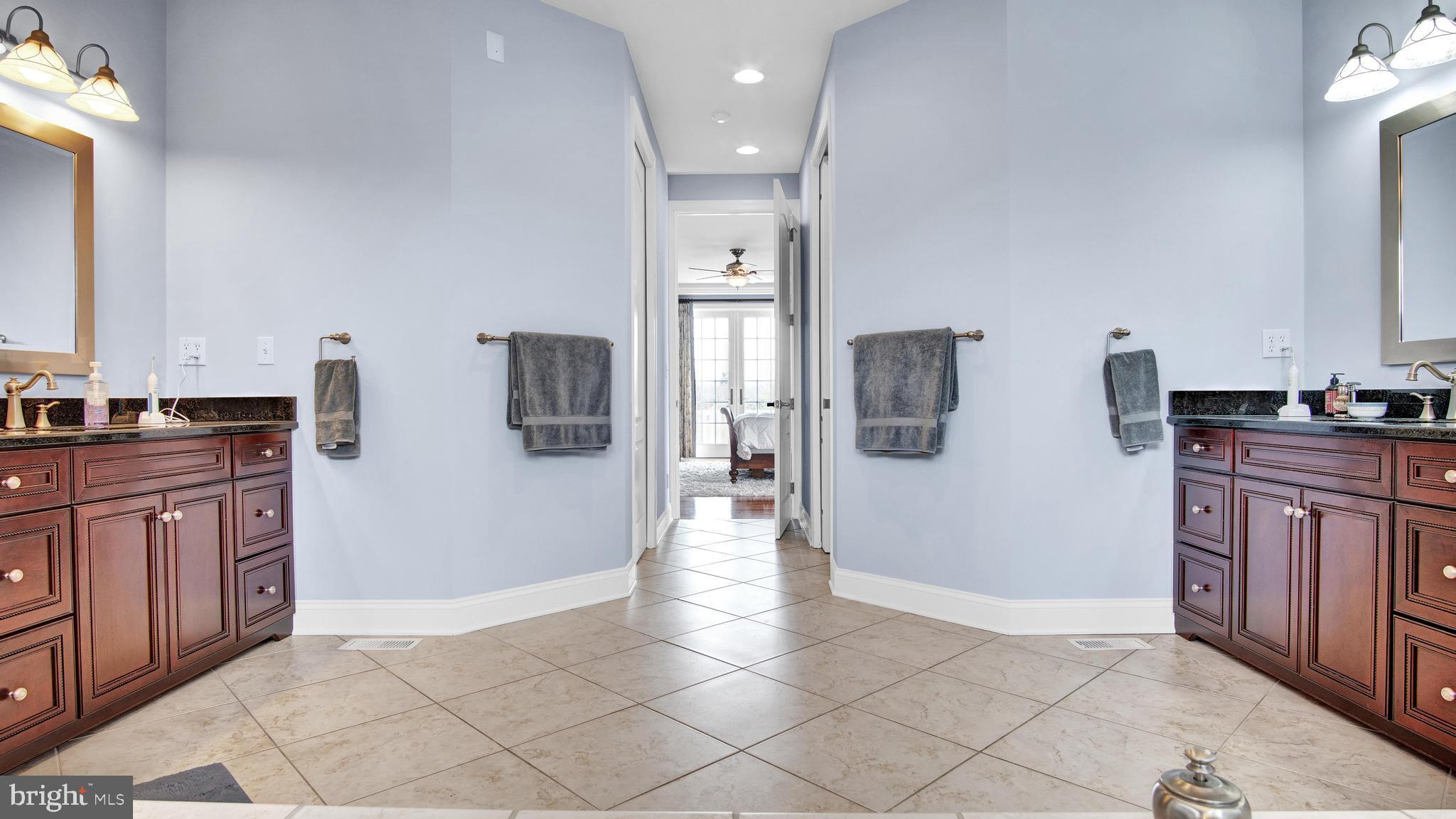 CLARENDON - Residential