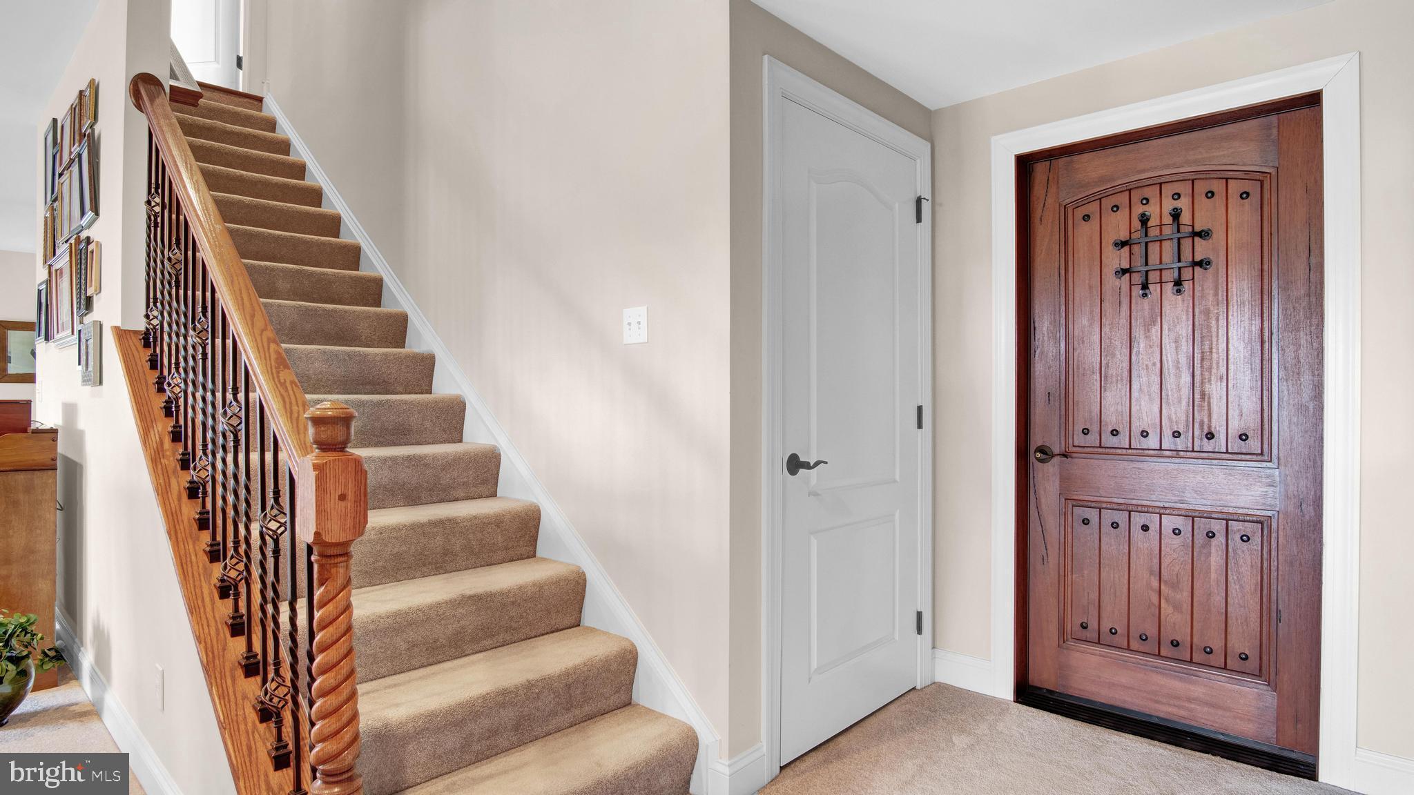 CLARENDON - Residential