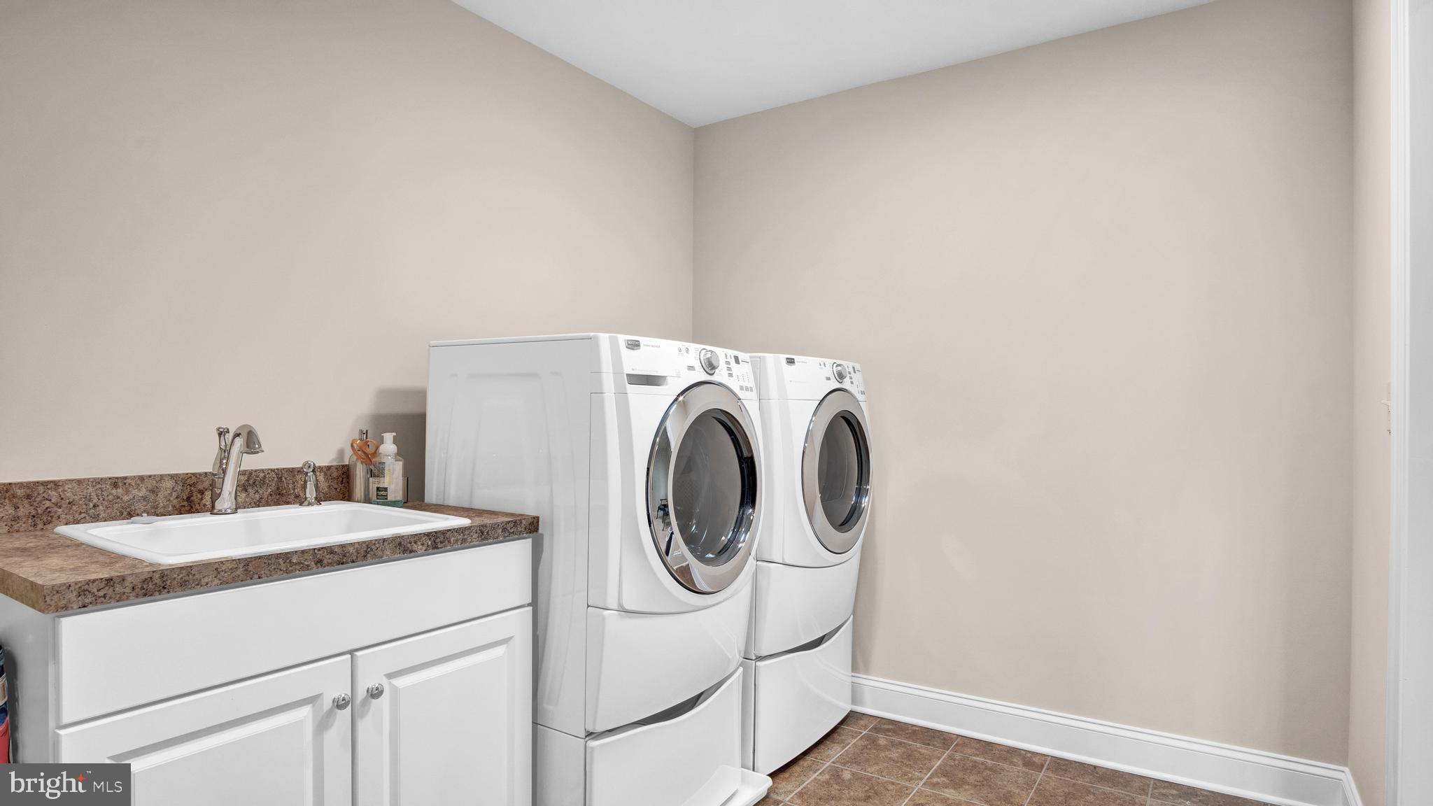 CLARENDON - Residential