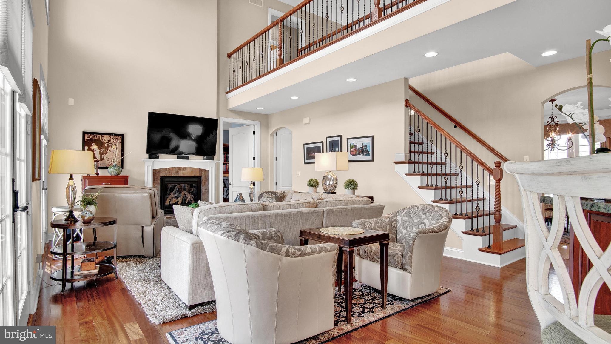 CLARENDON - Residential