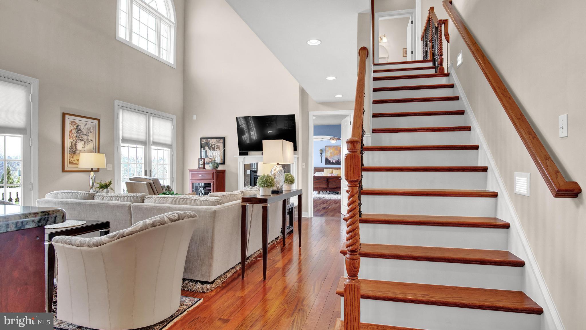 CLARENDON - Residential