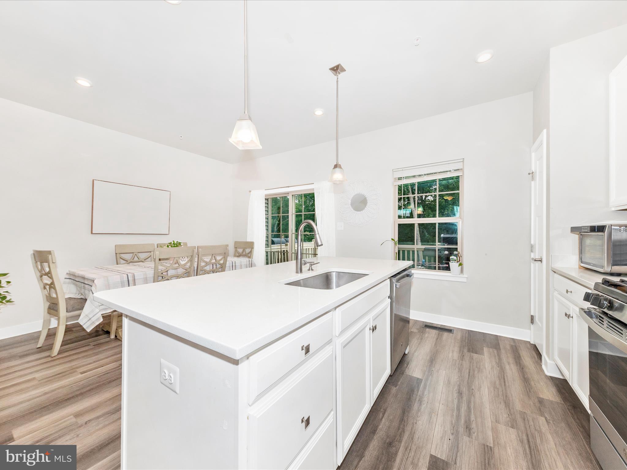 LAKE LINGANORE - Residential Lease