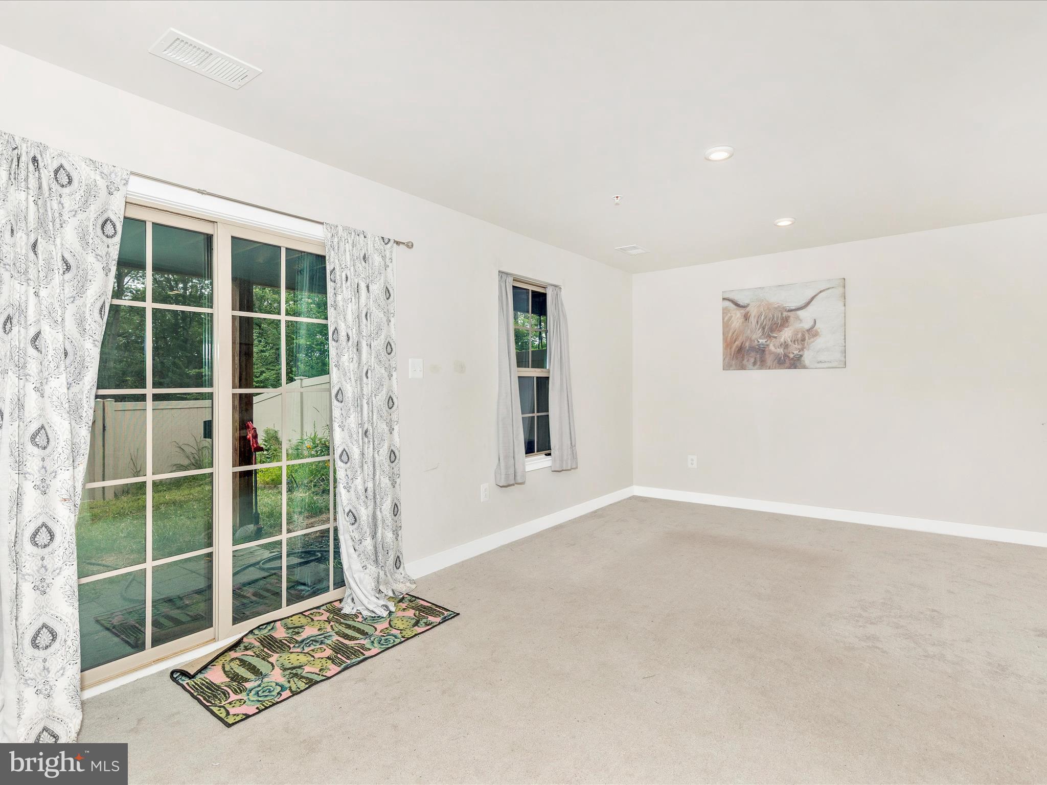 LAKE LINGANORE - Residential Lease