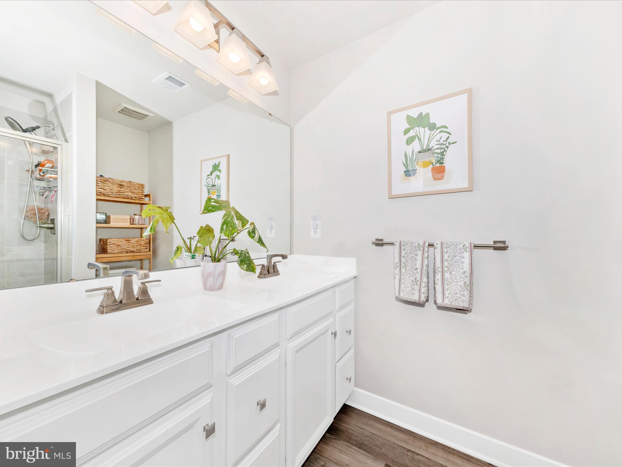 LAKE LINGANORE - Residential Lease