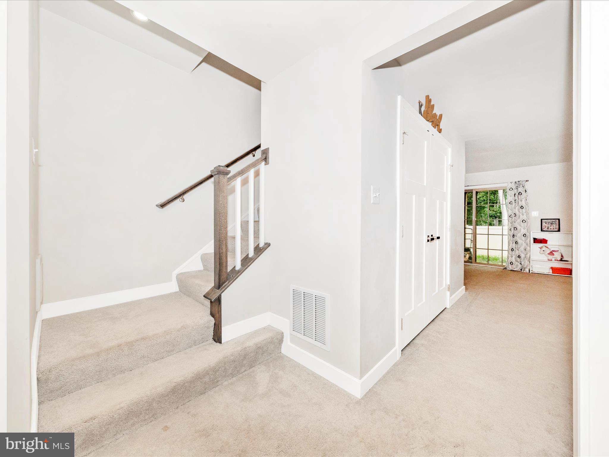 LAKE LINGANORE - Residential Lease