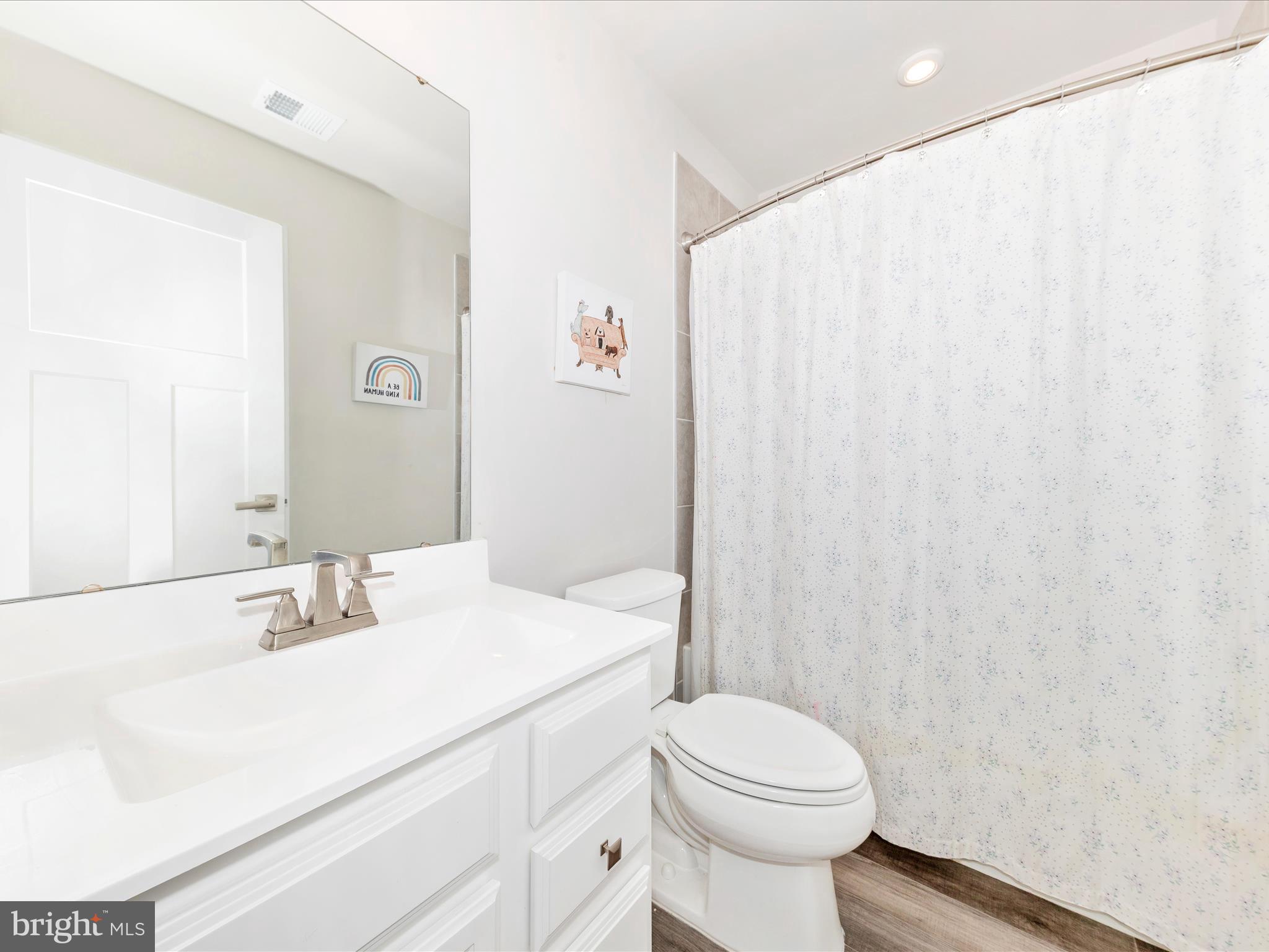 LAKE LINGANORE - Residential Lease