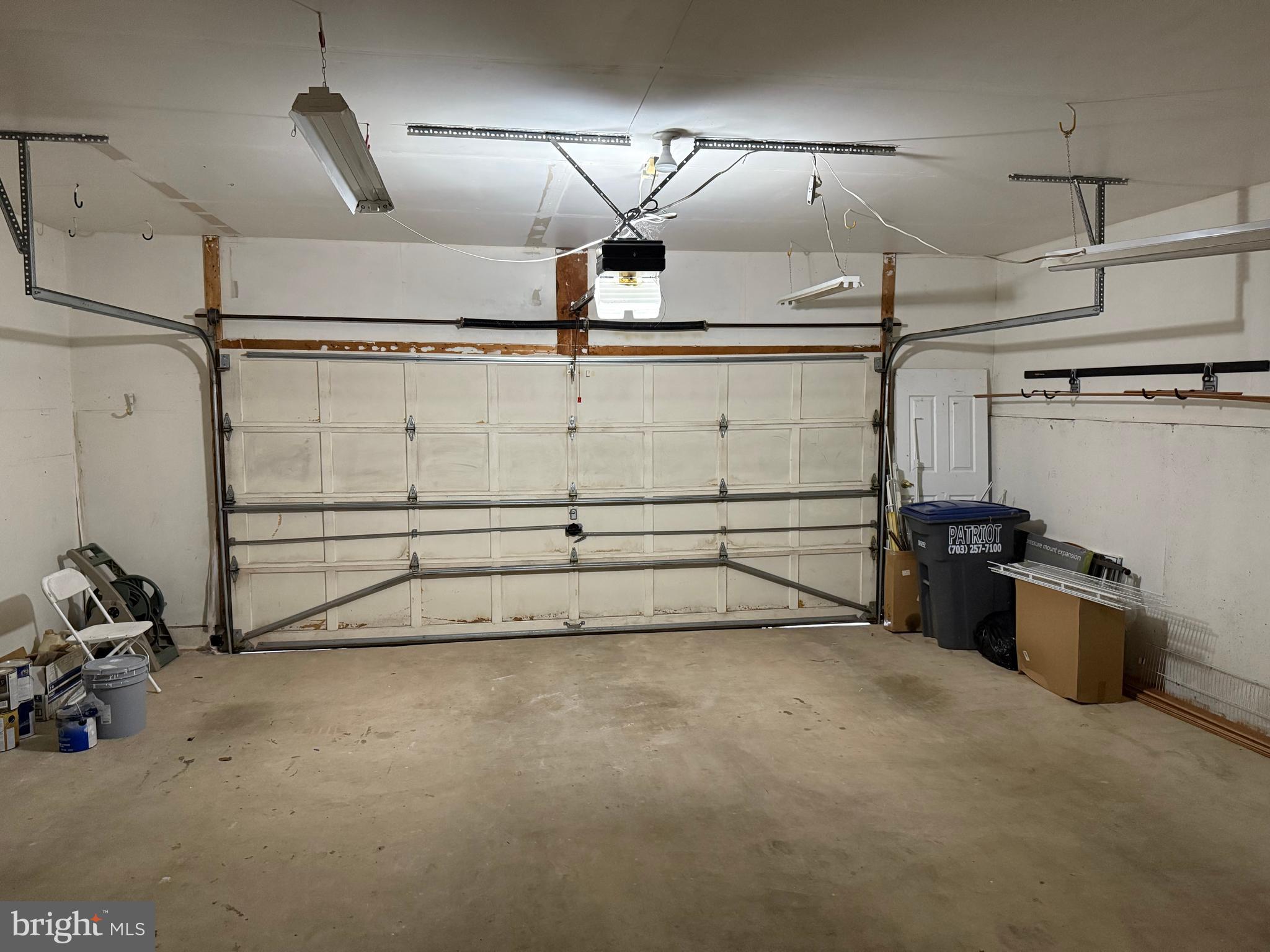 MCNAIR FARMS LANDBAY - Residential Lease