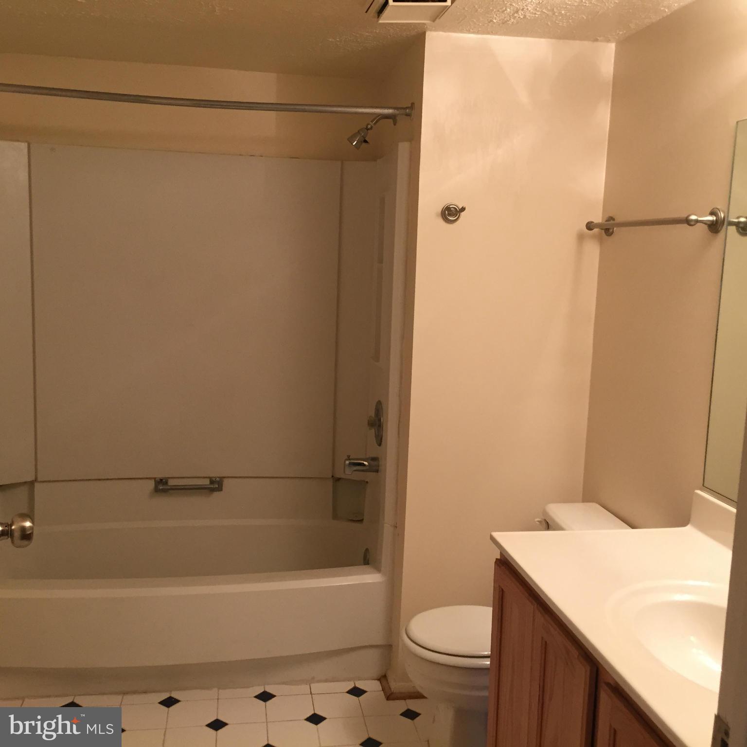 CHESTERFIELD - Residential Lease