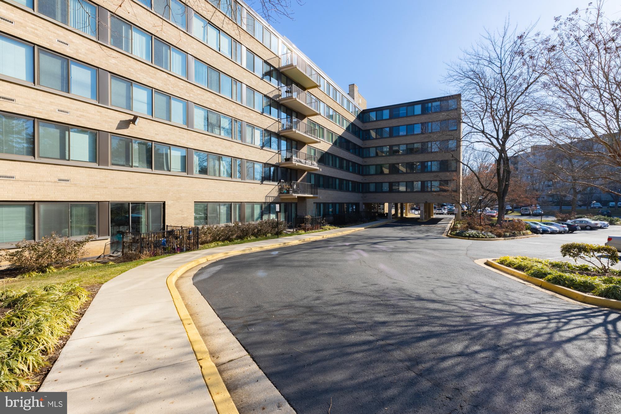 FALLS CHURCH CITY - Residential Lease