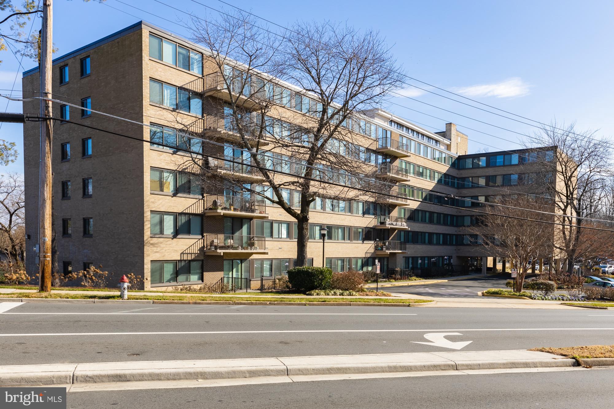 FALLS CHURCH CITY - Residential Lease